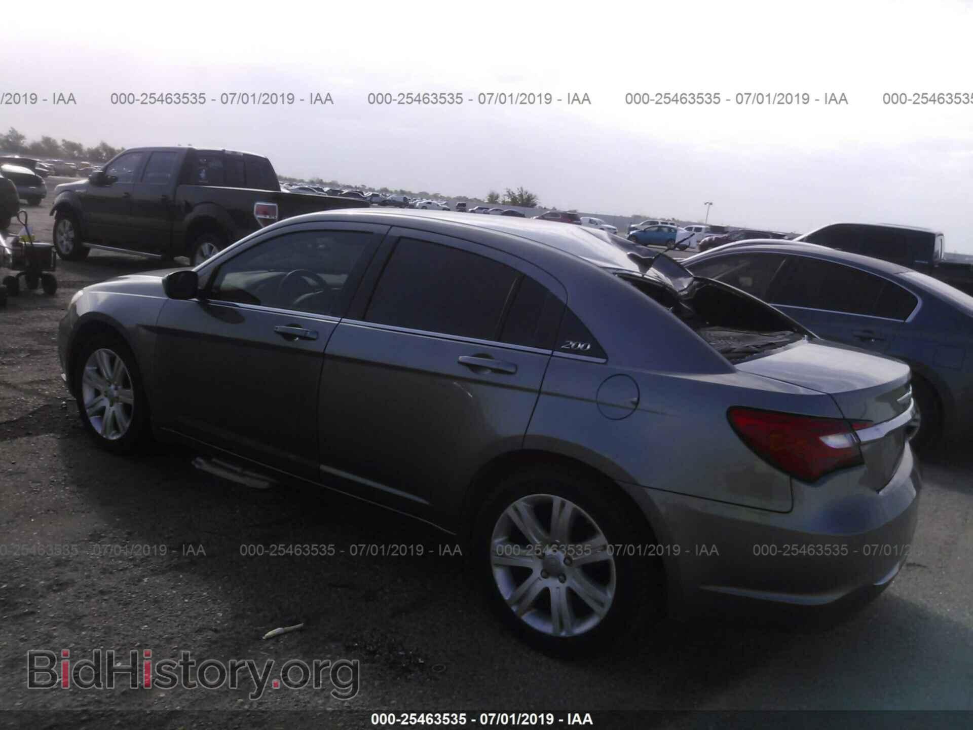 2013 CHRYSLER 200 - VIN: 1C3CCBAB8DN669579 - Photo 3