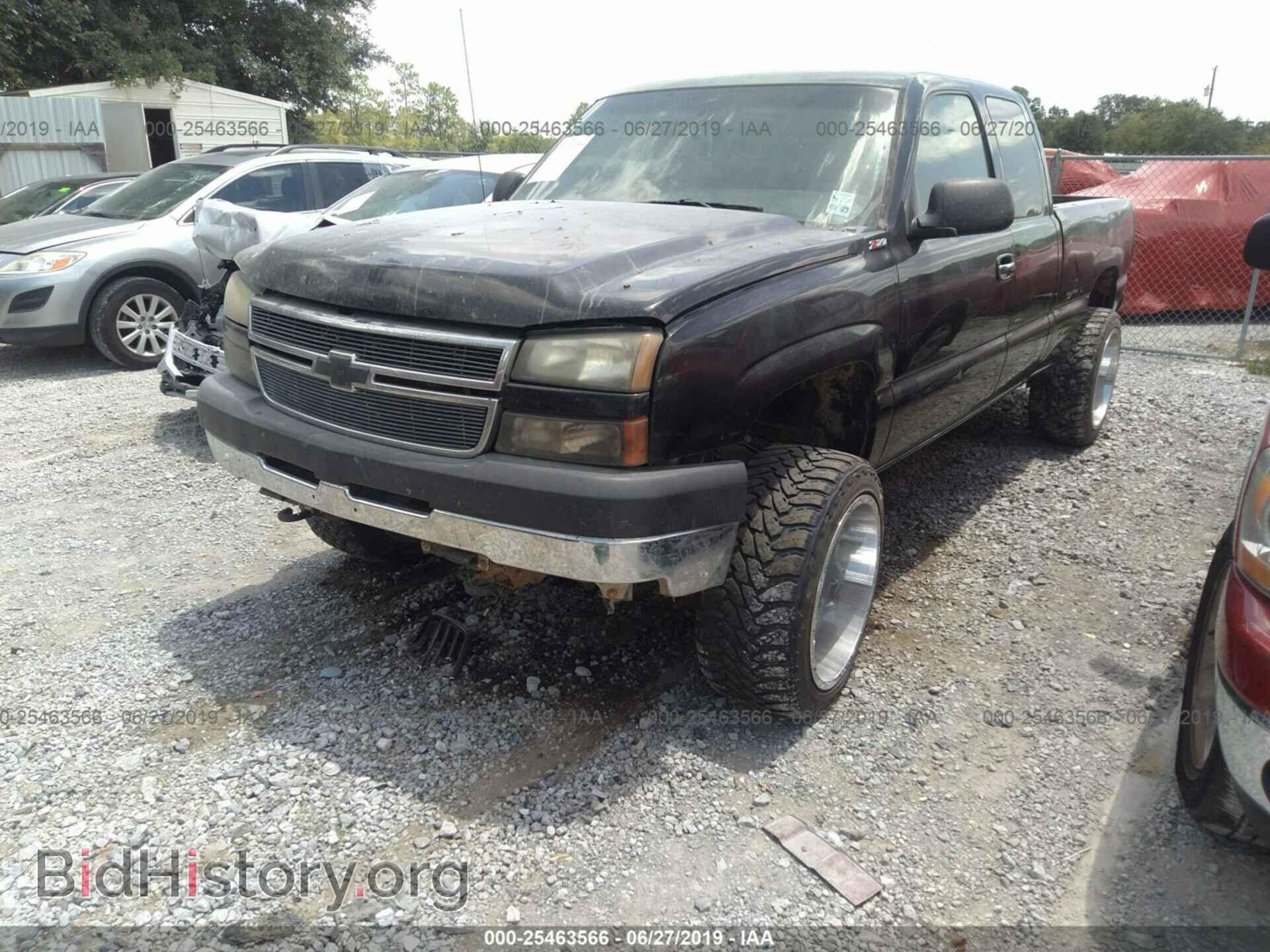 2006 CHEVROLET SILVERADO - VIN: 1GCHC29U36E251313 - Фото 2