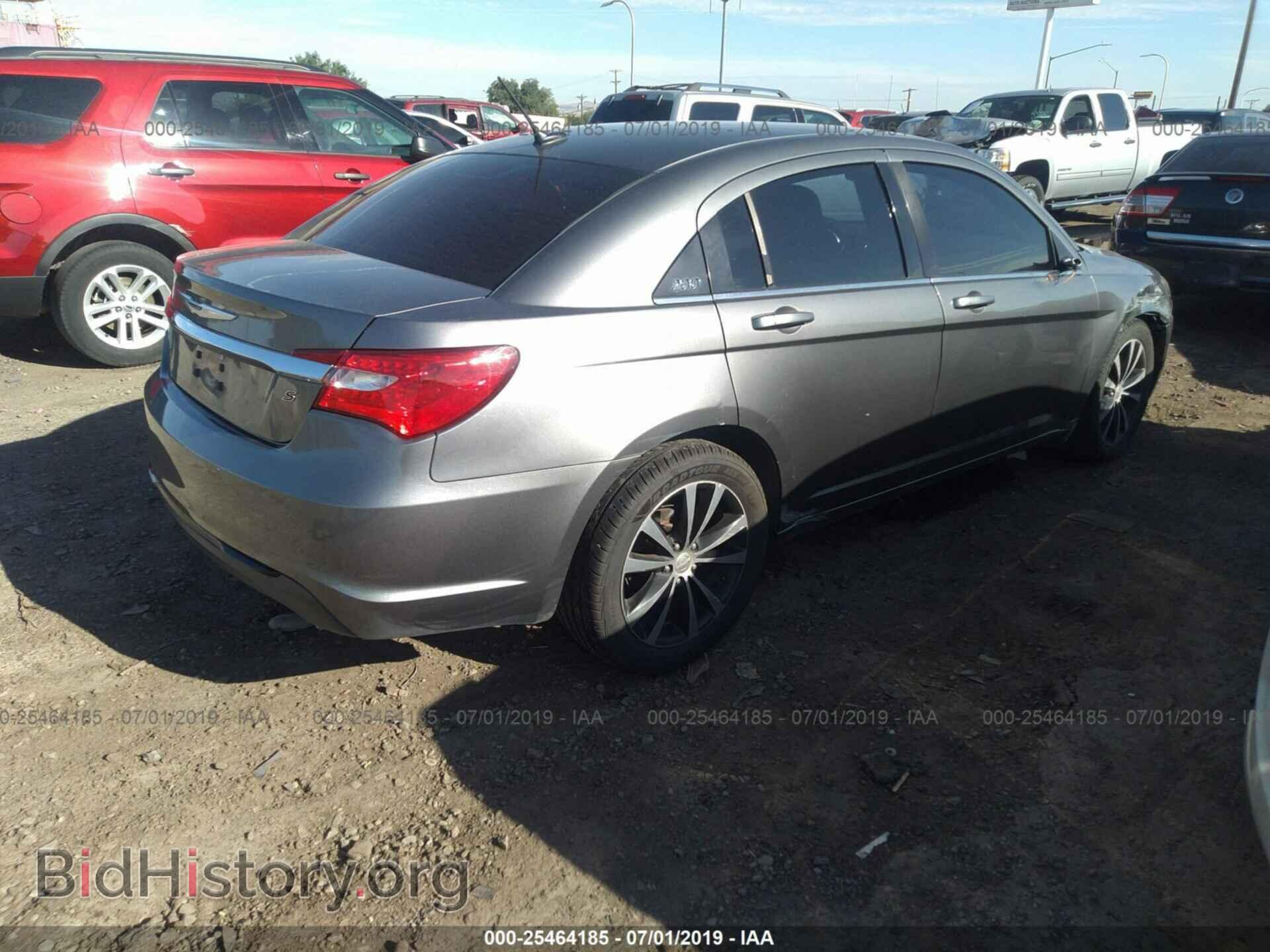 2012 CHRYSLER 200 - VIN: 1C3CCBBG7CN250065 - Фото 4