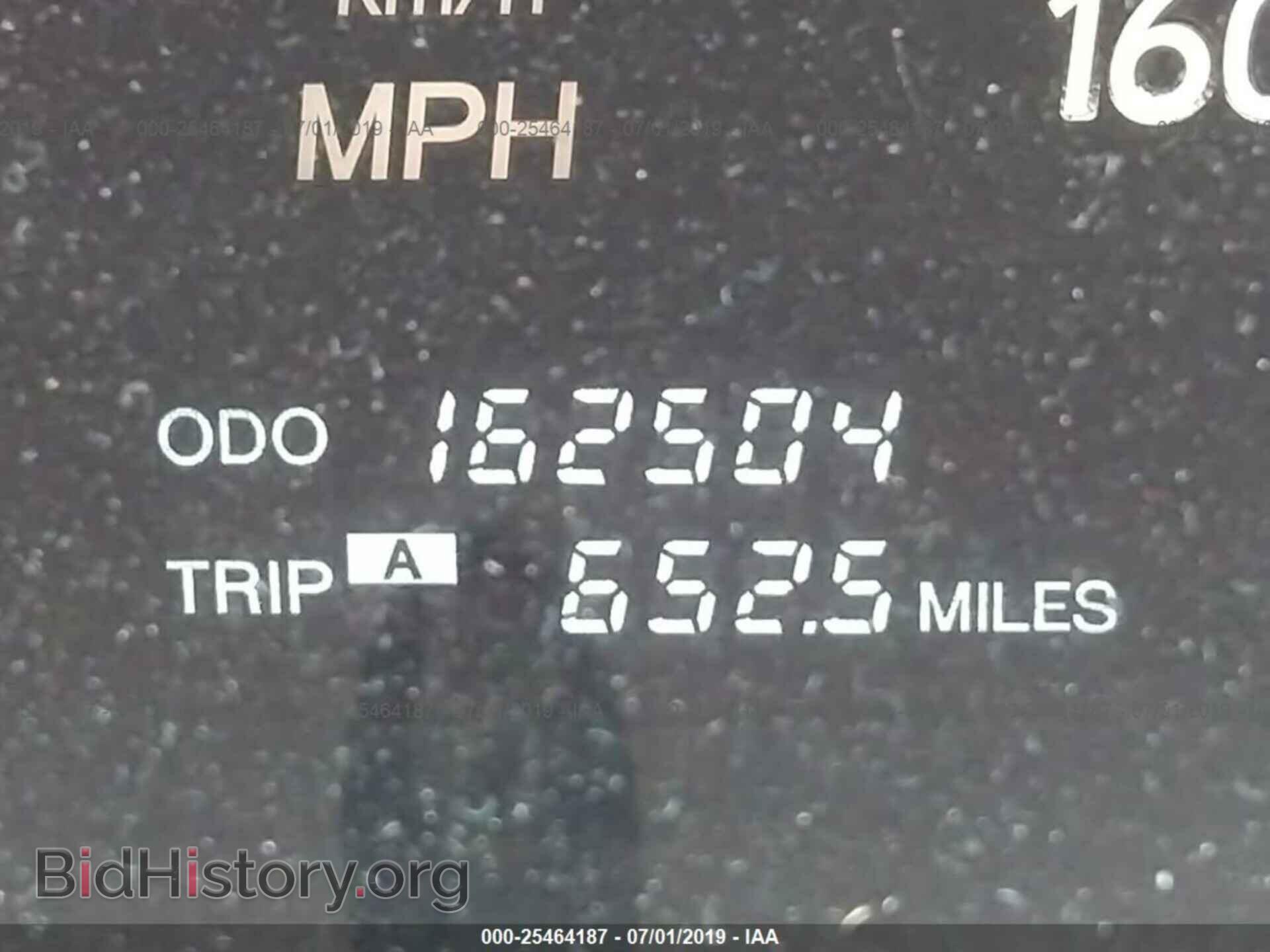 2002 LEXUS LS - VIN: JTHBN30F320077009 - Photo 7