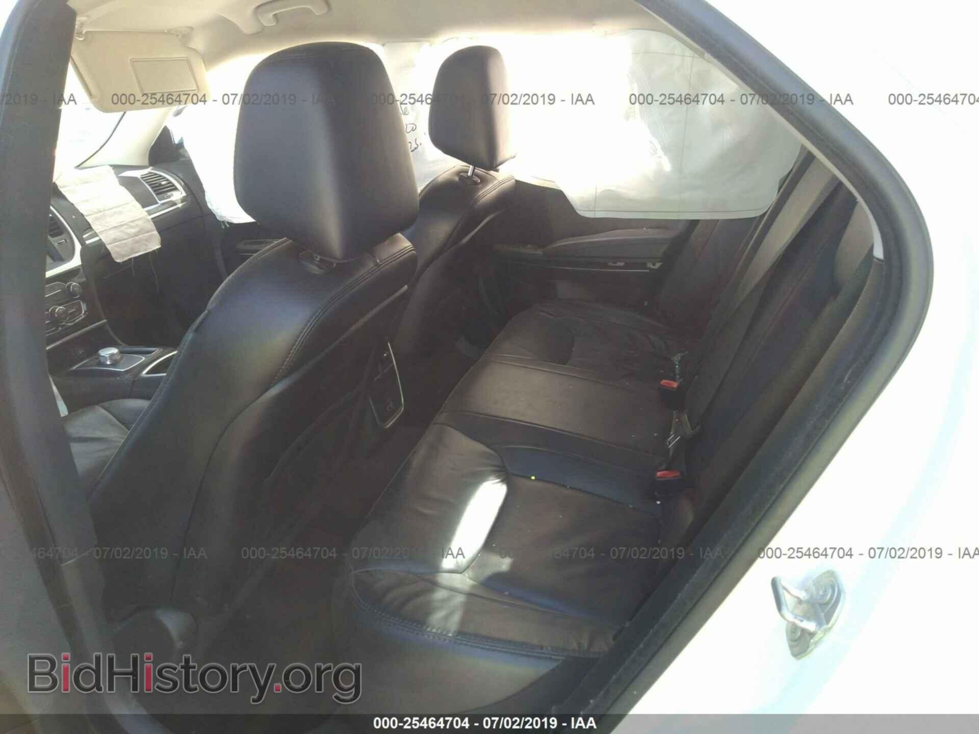 2016 CHRYSLER 300 - VIN: 2C3CCAAG7GH343601 - Фото 8