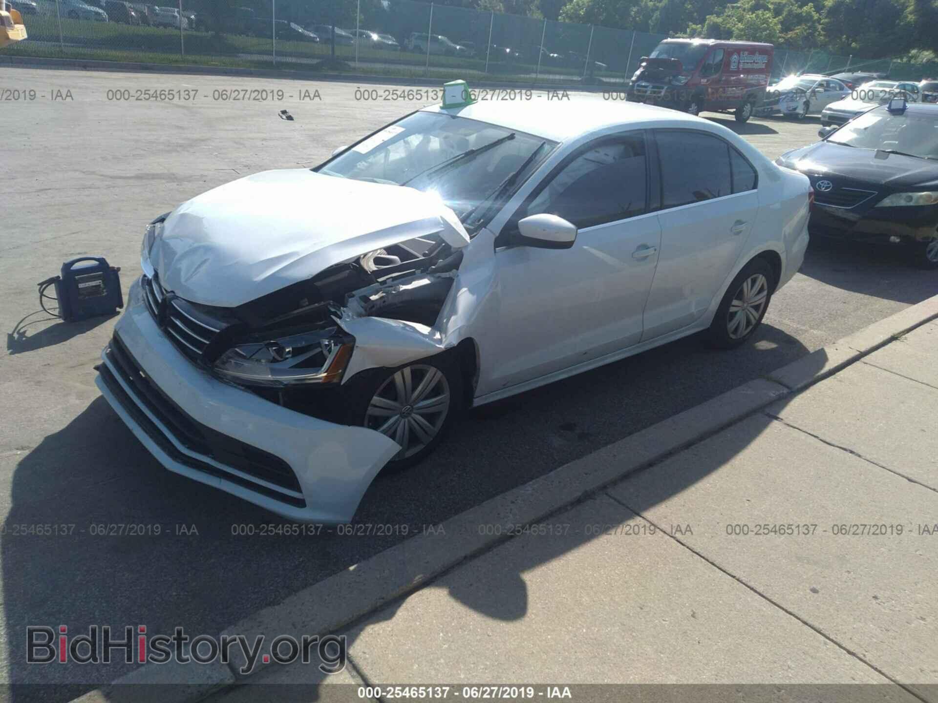 2017 VOLKSWAGEN JETTA - VIN: 3VW2B7AJ6HM251789 - Фото 2