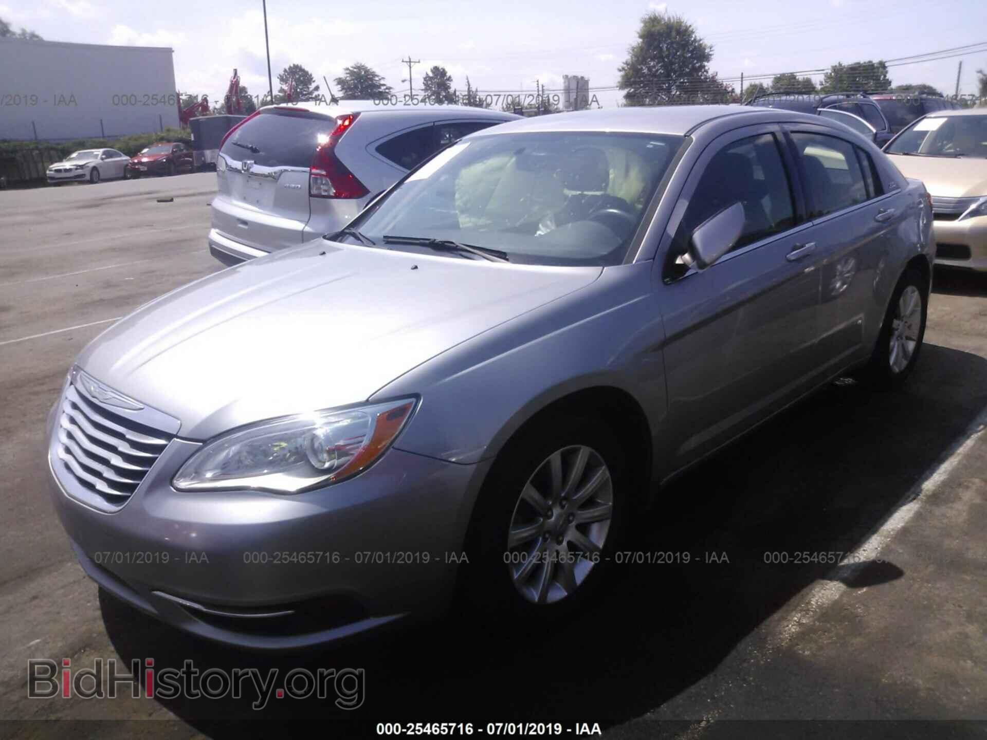 2013 CHRYSLER 200 - VIN: 1C3CCBBB3DN600040 - Photo 2