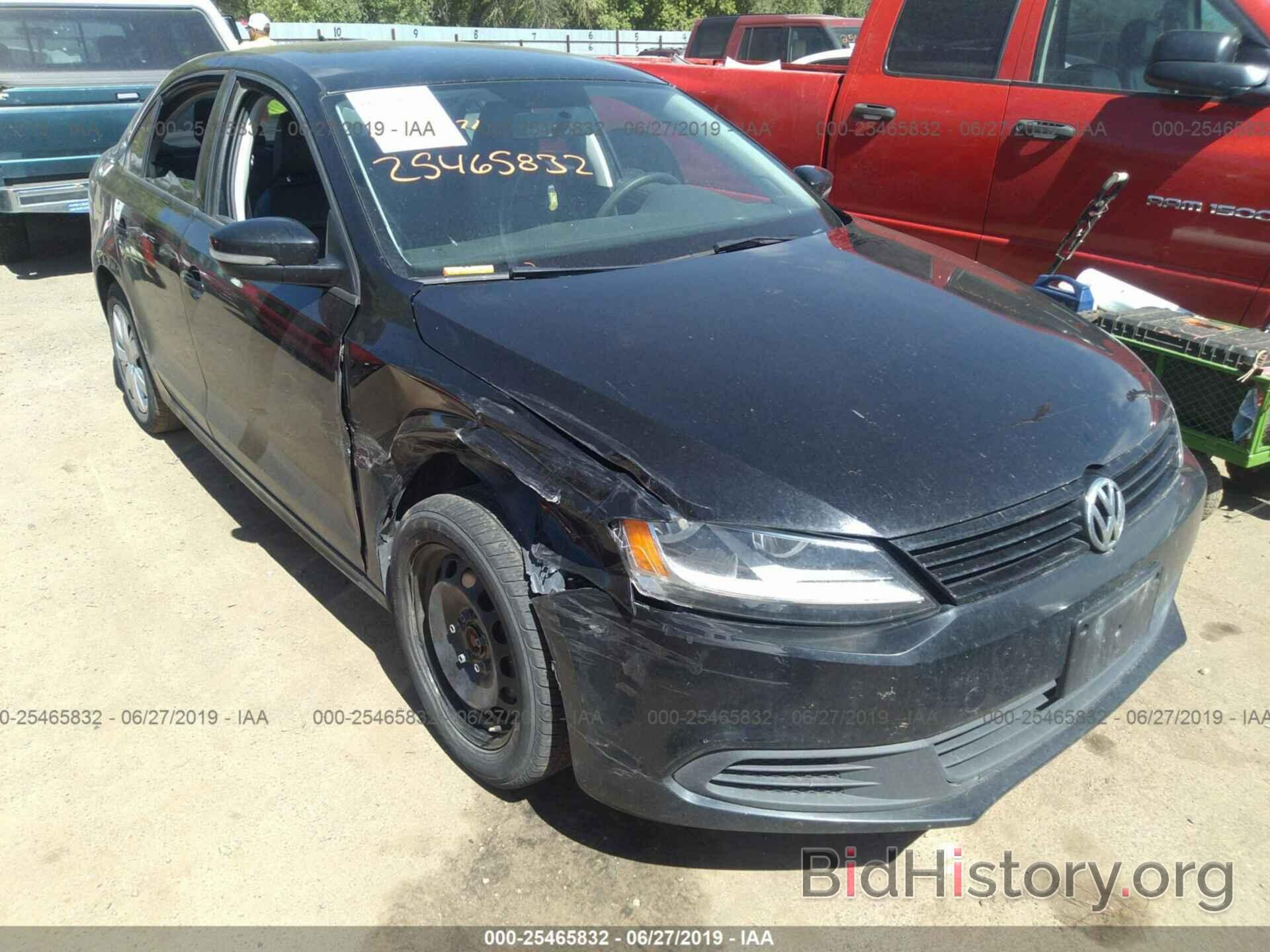 Photo 3VWD07AJ0EM398135 - VOLKSWAGEN JETTA 2014