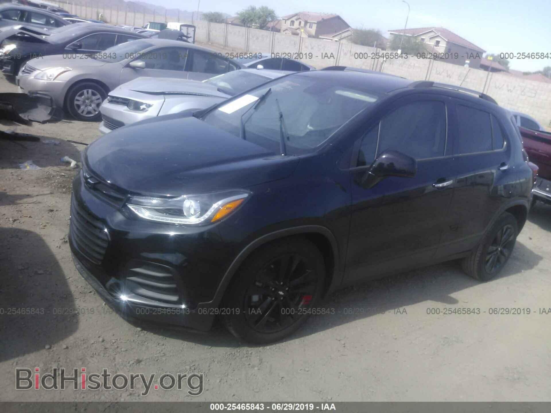 2019 CHEVROLET TRAX - VIN: 3GNCJLSB3KL139806 - Фото 2