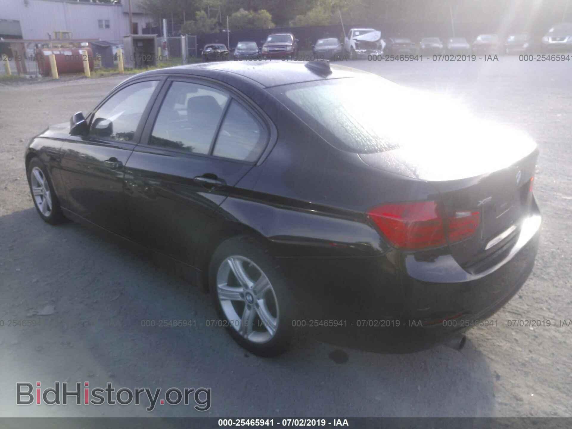 2015 BMW 320 - VIN: WBA3C3G53FNT53638 - Фото 3