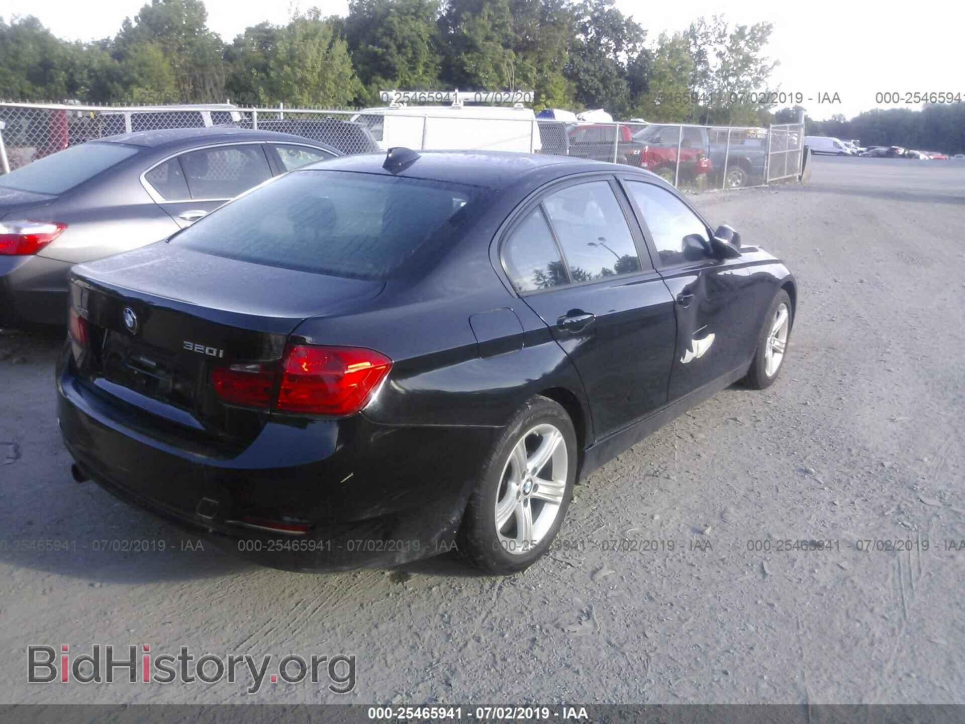 2015 BMW 320 - VIN: WBA3C3G53FNT53638 - Фото 4