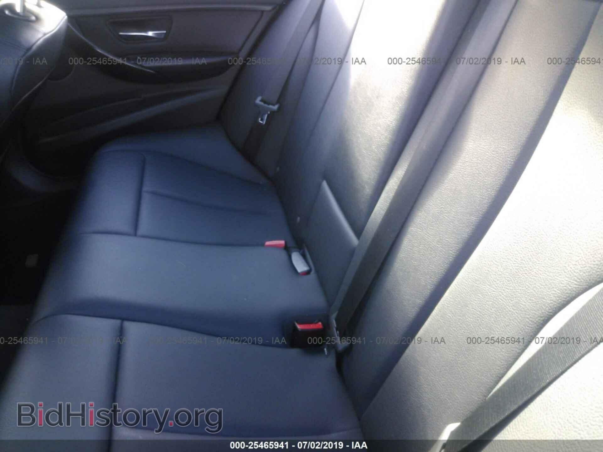 2015 BMW 320 - VIN: WBA3C3G53FNT53638 - Фото 8
