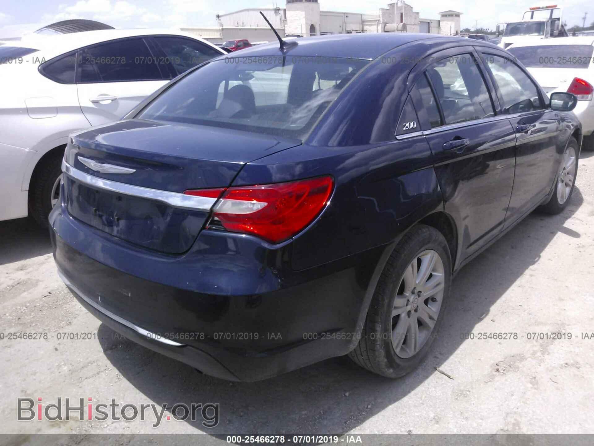 2013 CHRYSLER 200 - VIN: 1C3CCBBB0DN609892 - Фото 4
