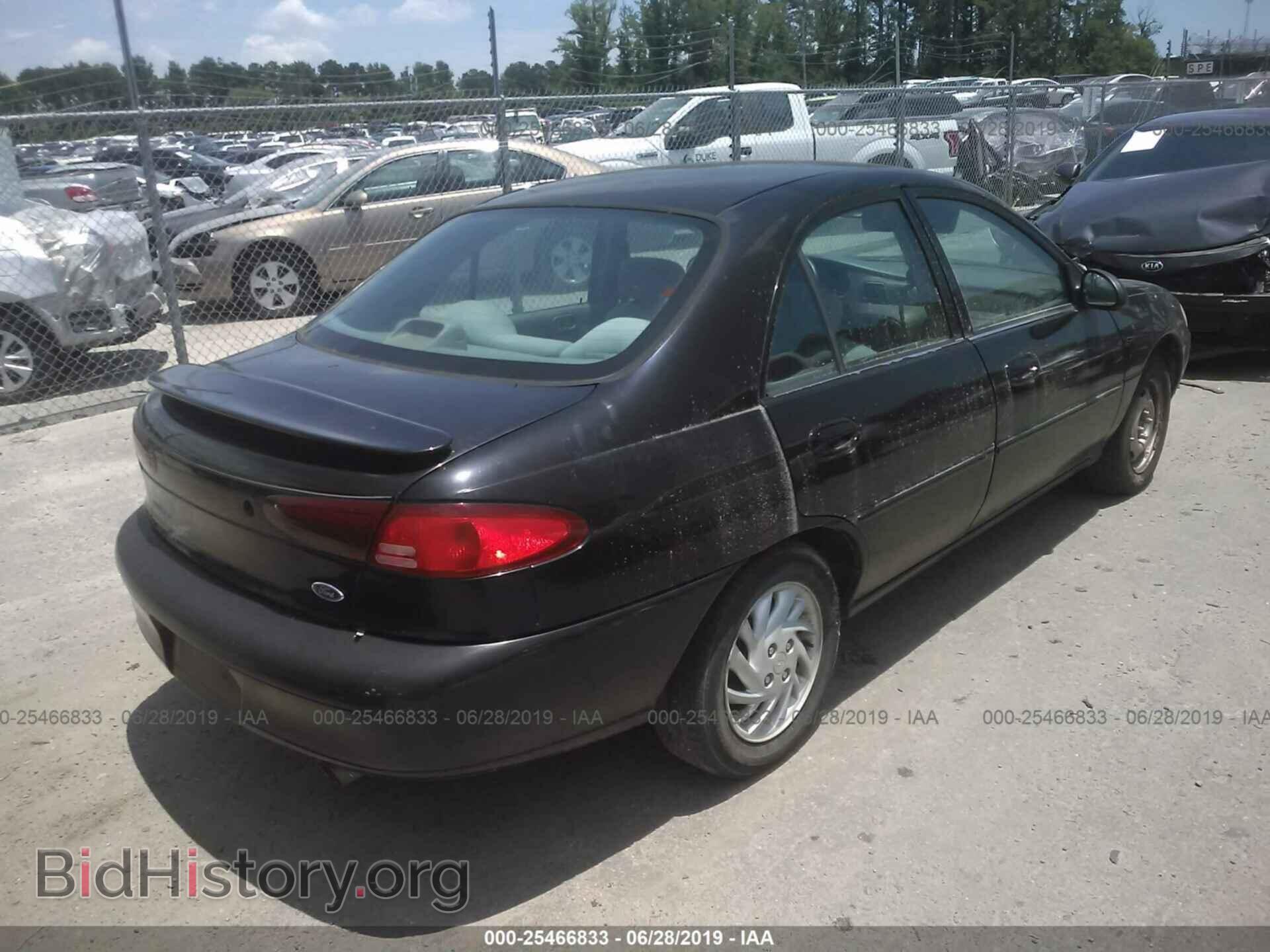 1999 FORD ESCORT - VIN: 1FAFP13P2XW261888 - Фото 4