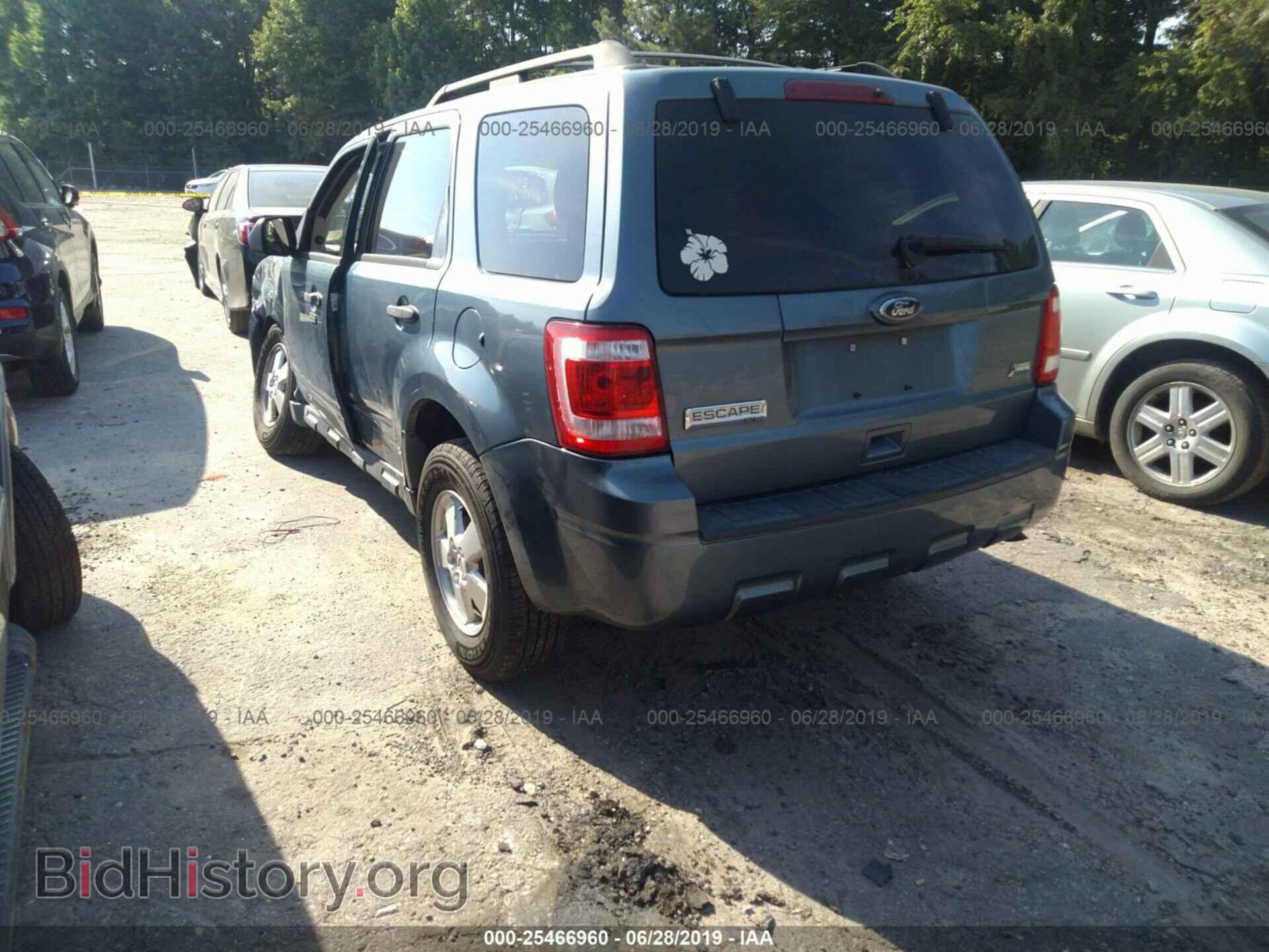2011 FORD ESCAPE - VIN: 1FMCU0DG8BKA66498 - Photo 3