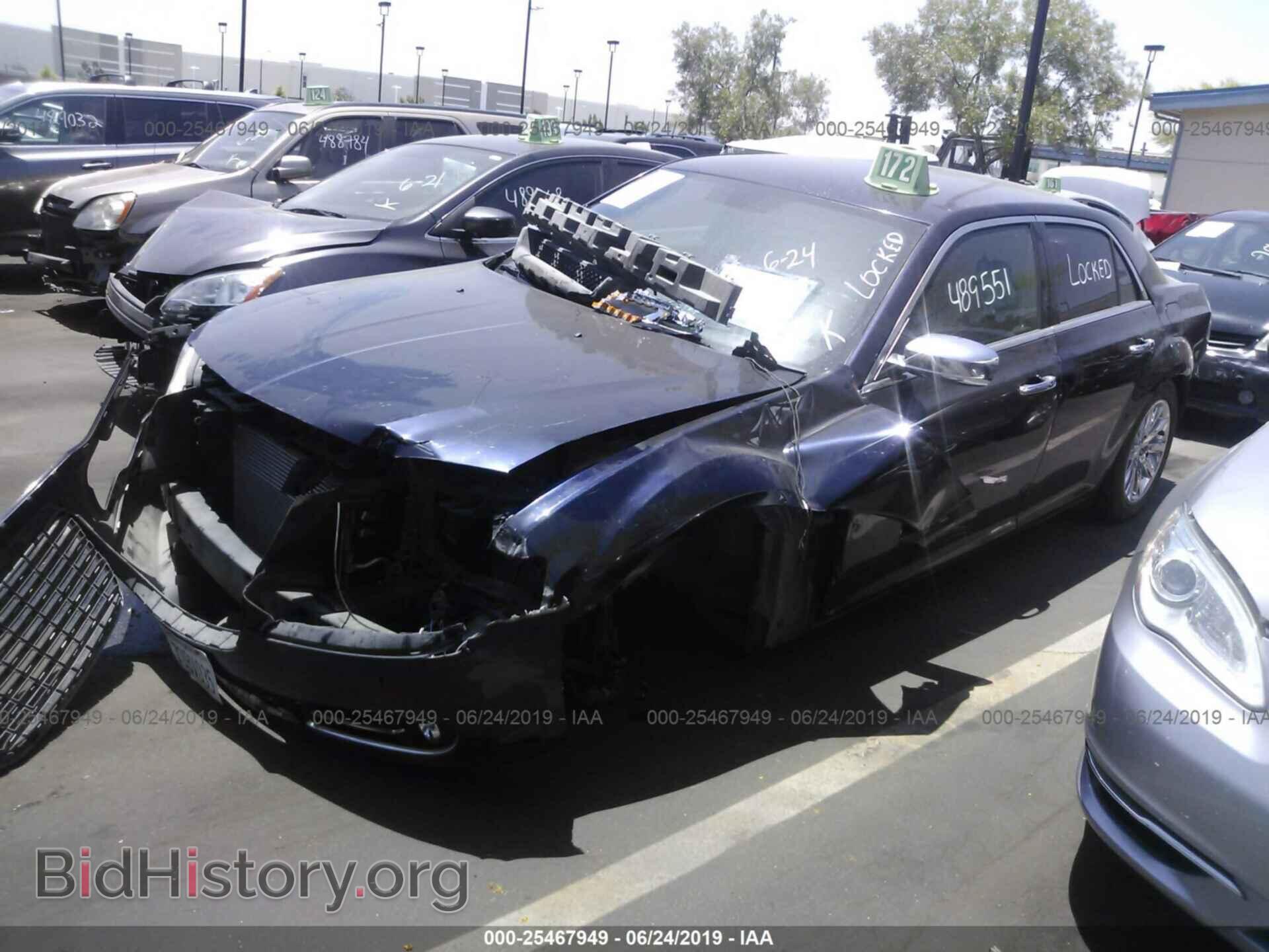 2012 CHRYSLER 300 - VIN: 2C3CCACG5CH237641 - Photo 2