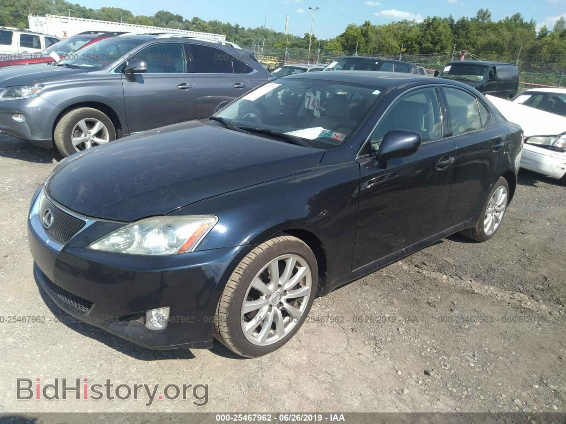 2008 LEXUS IS - VIN: JTHCK262185027488 - Фото 2