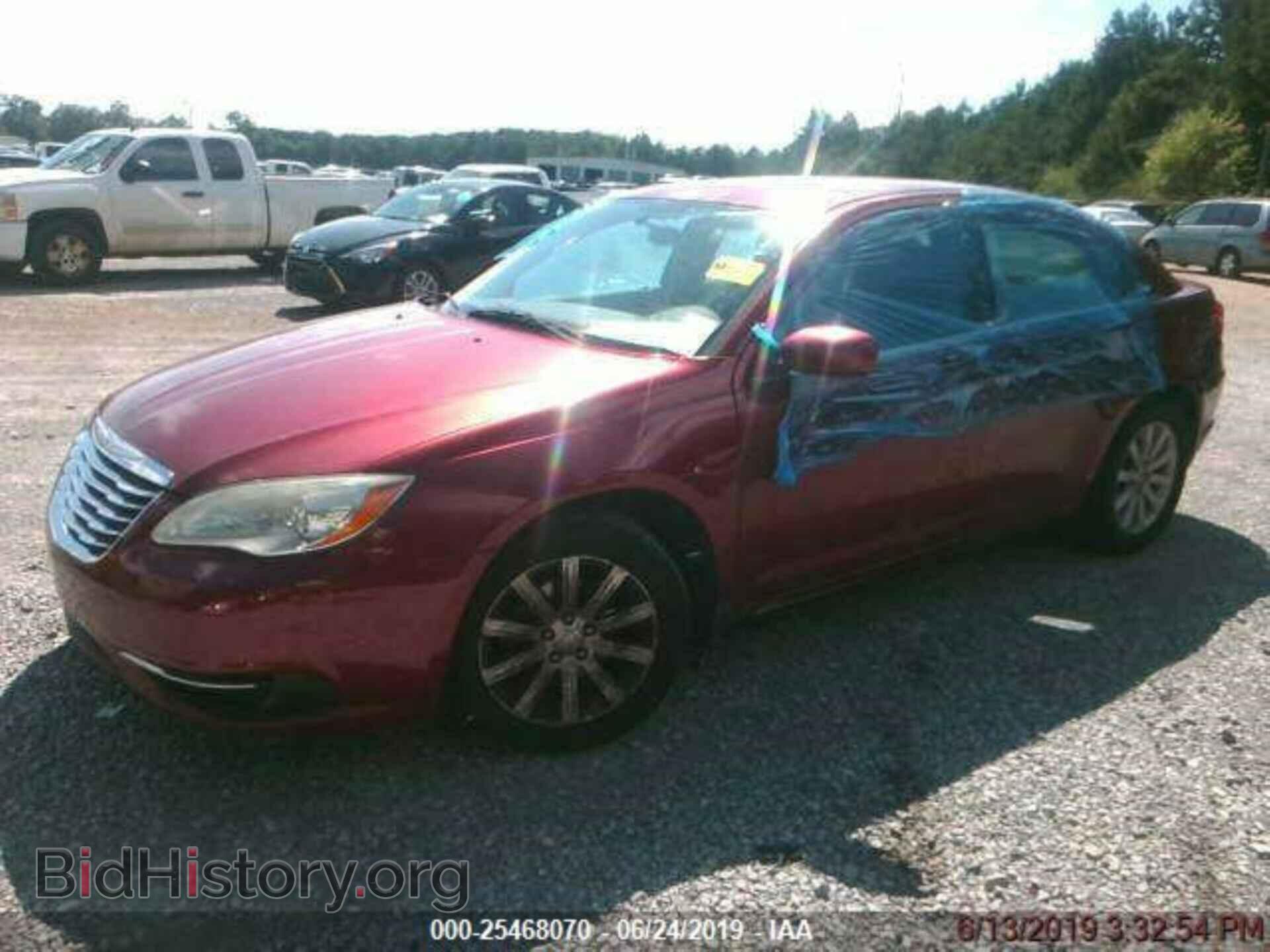 2011 CHRYSLER 200 - VIN: 1C3BC1FB6BN512788 - Фото 2