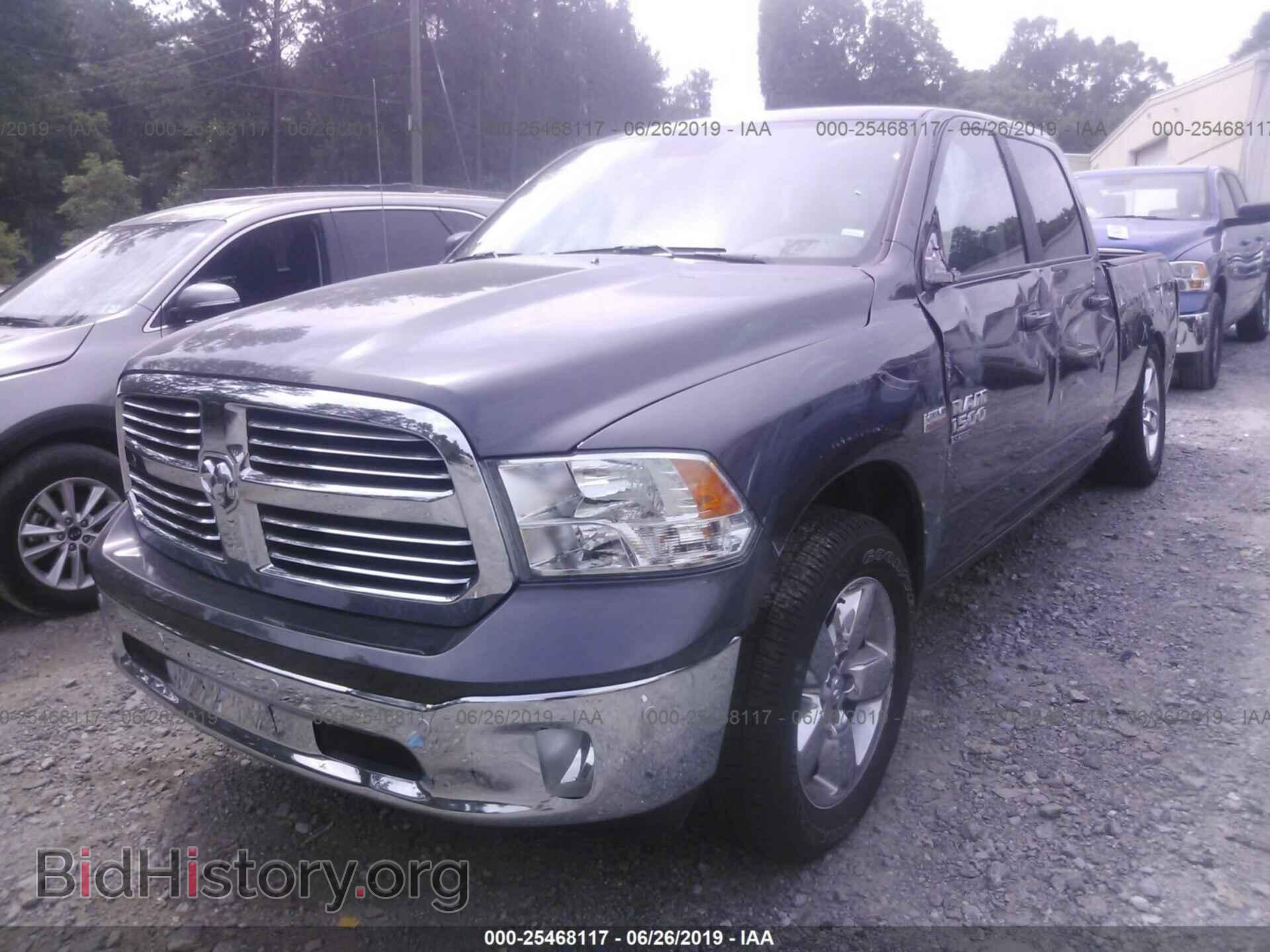 2019 RAM 1500 CLASSIC - VIN: 1C6RR7TT1KS575508 - Фото 2