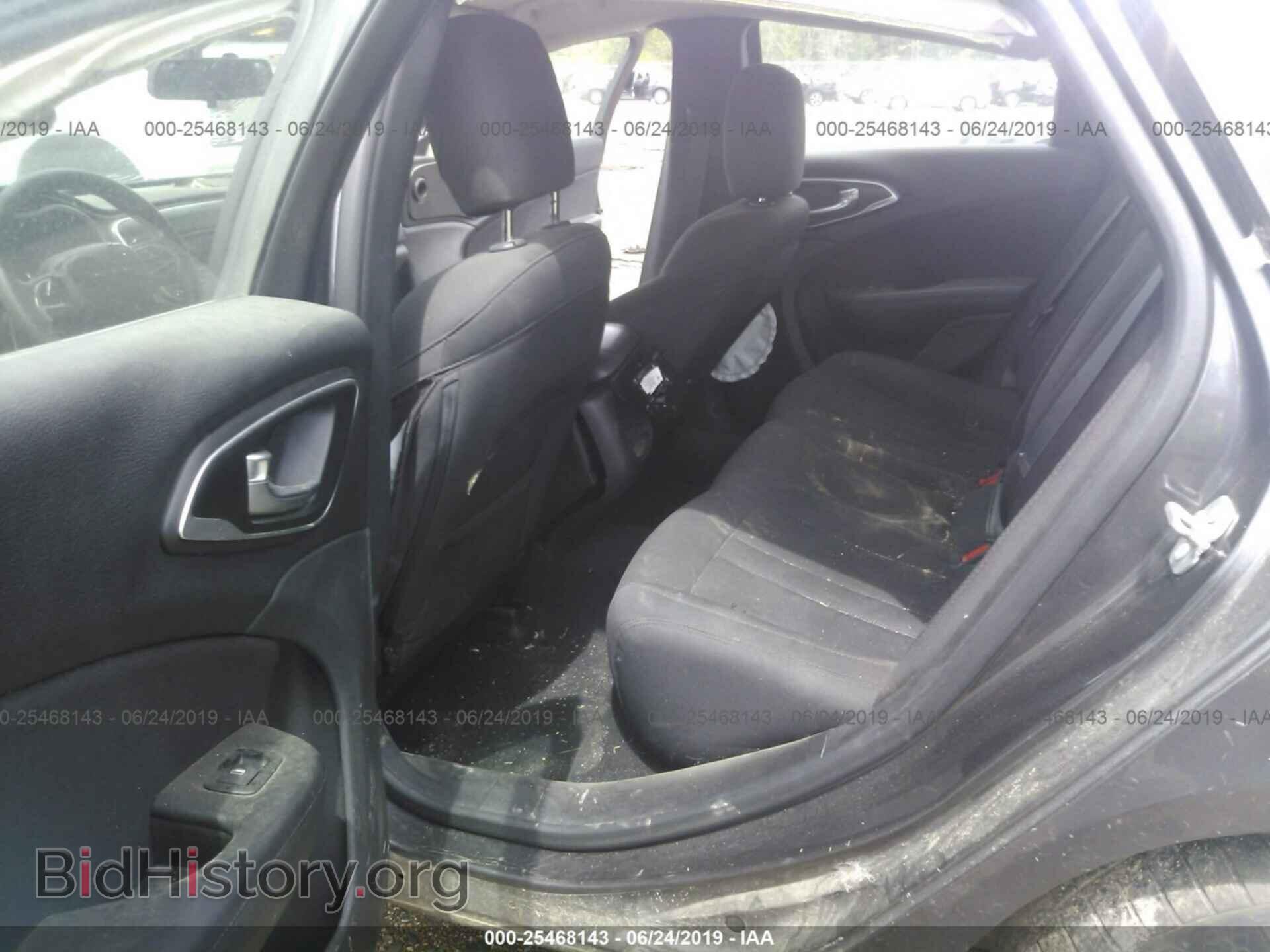 2016 CHRYSLER 200 - VIN: 1C3CCCAB2GN117246 - Photo 8