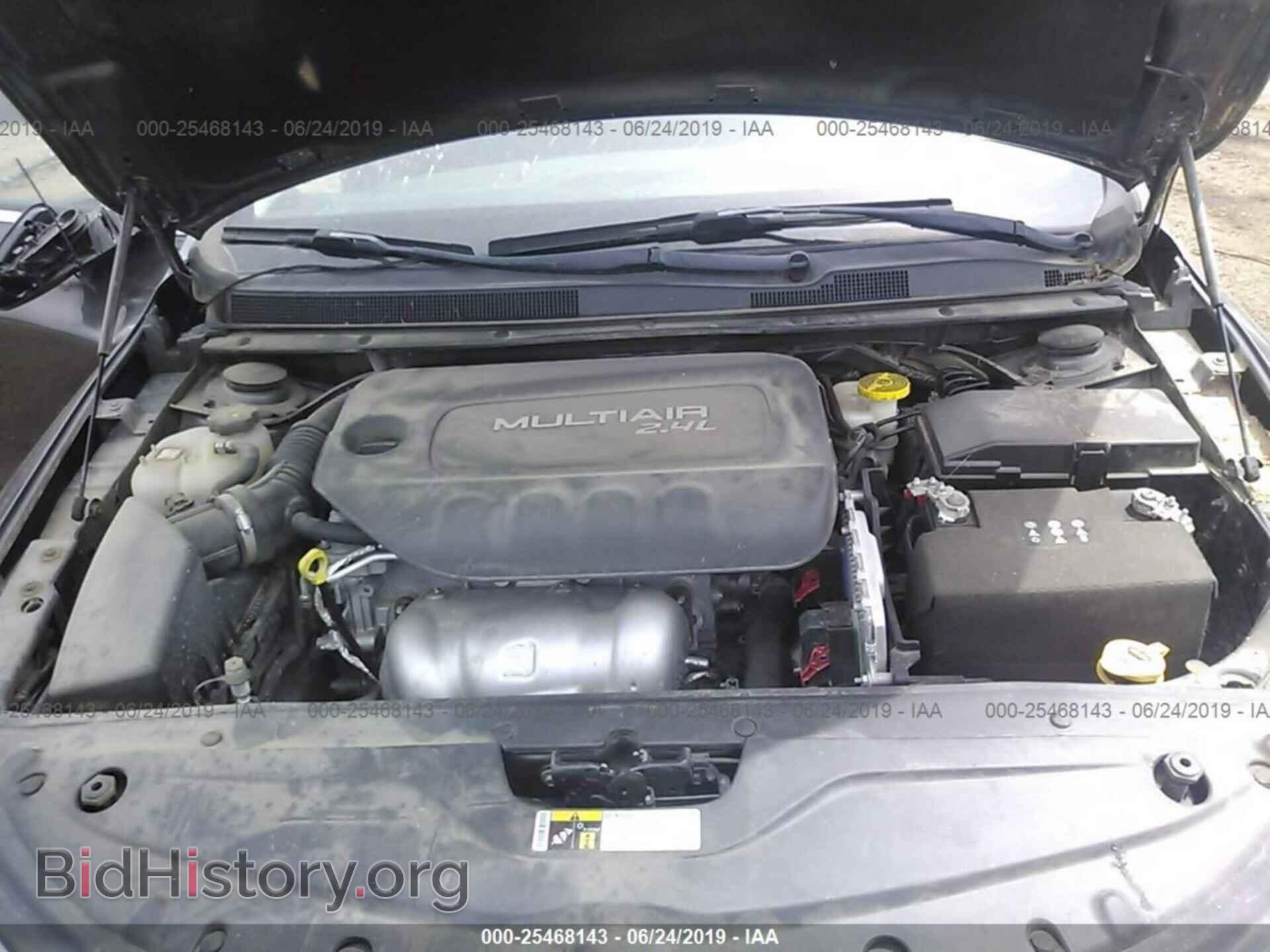 2016 CHRYSLER 200 - VIN: 1C3CCCAB2GN117246 - Photo 10