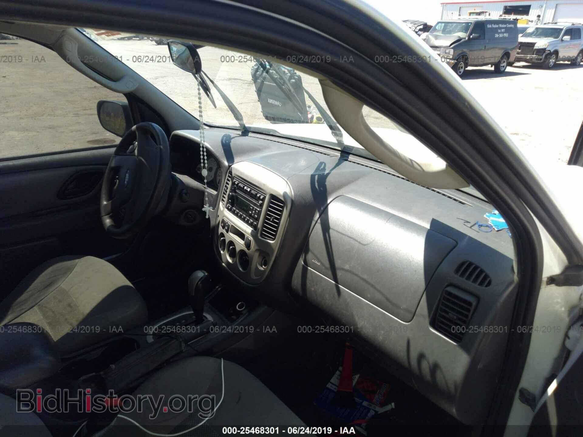 2006 FORD ESCAPE - VIN: 1FMYU03196KA55924 - Фото 5