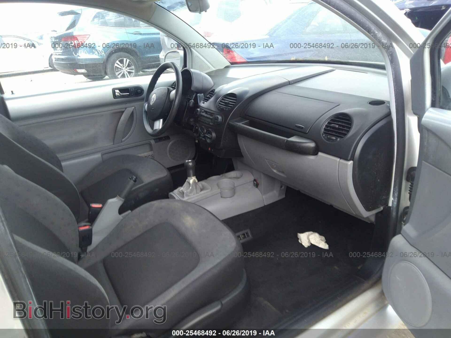 2001 VOLKSWAGEN NEW BEETLE - VIN: 3VWCS21C91M416328 - Фото 5