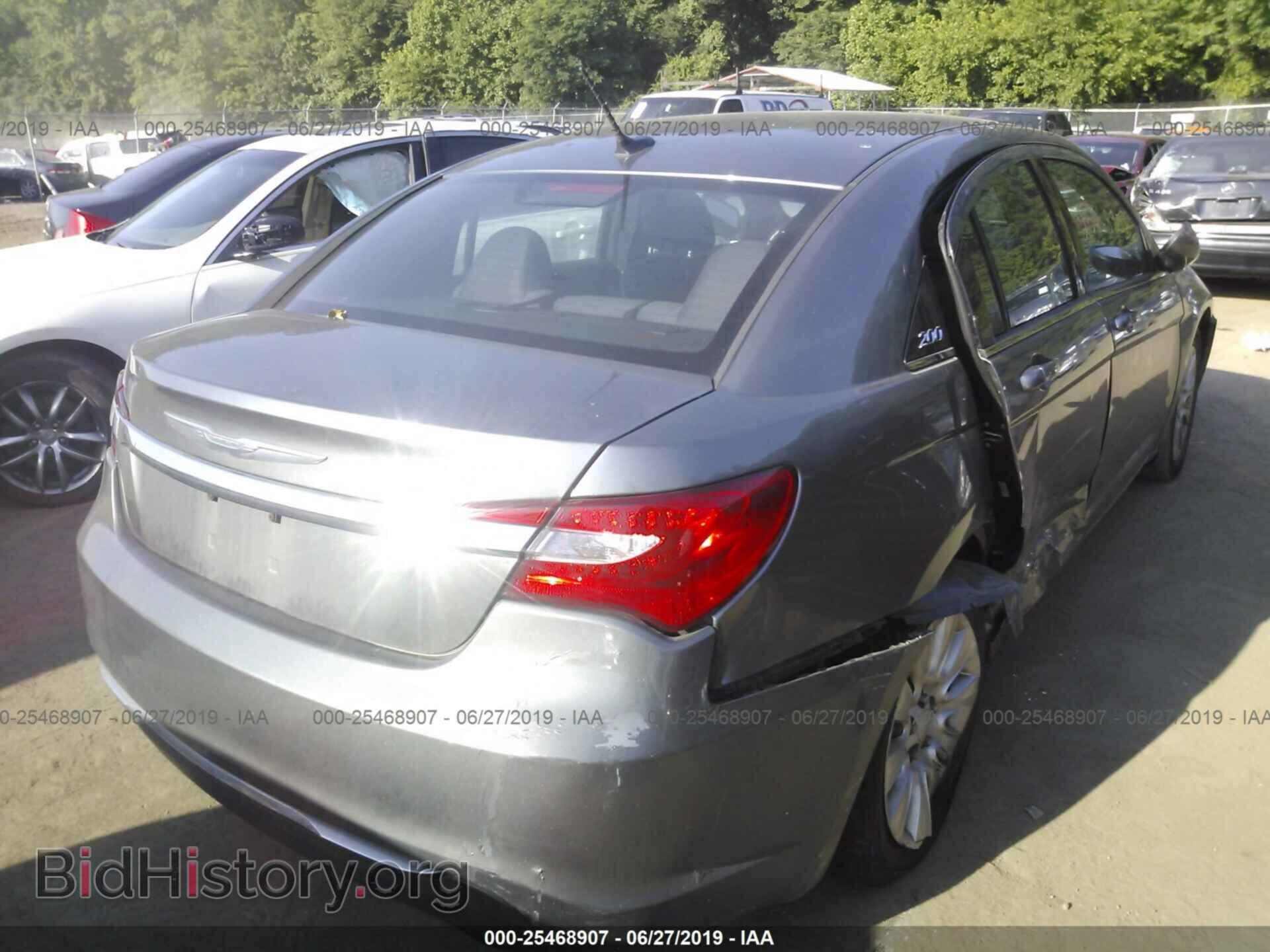 2012 CHRYSLER 200 - VIN: 1C3CCBAB7CN330746 - Photo 4