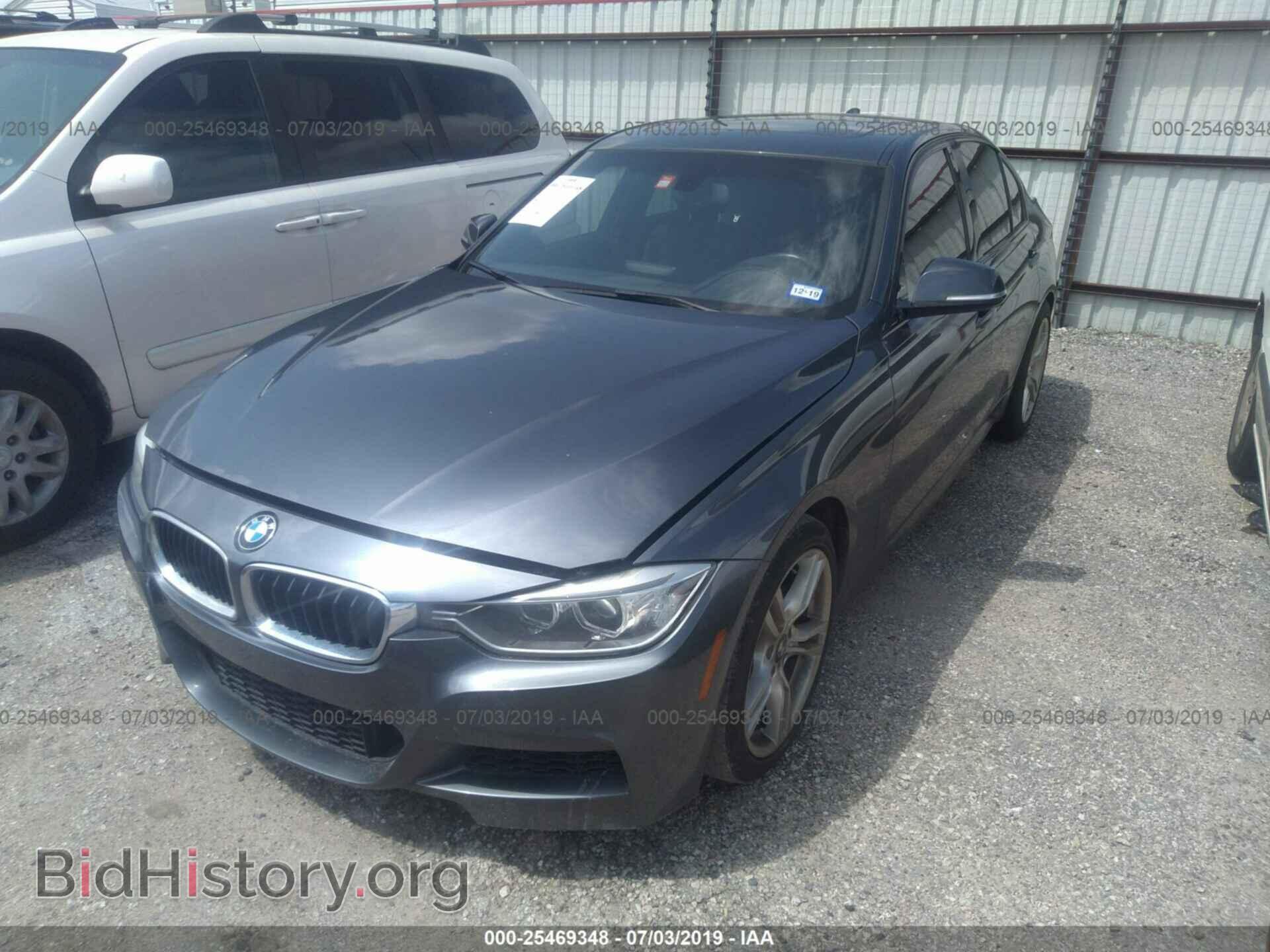 2013 BMW 328 - VIN: WBA3A5C57DF358159 - Фото 2