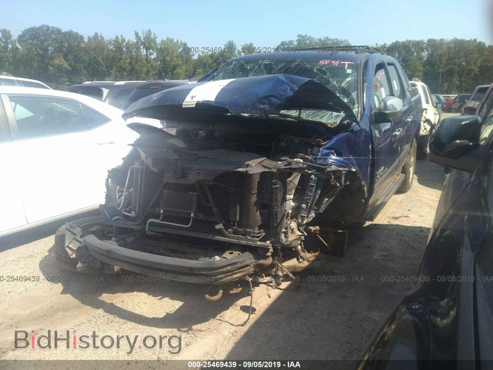2013 CHEVROLET AVALANCHE - VIN: 3GNMCFE0XDG196686 - Фото 2