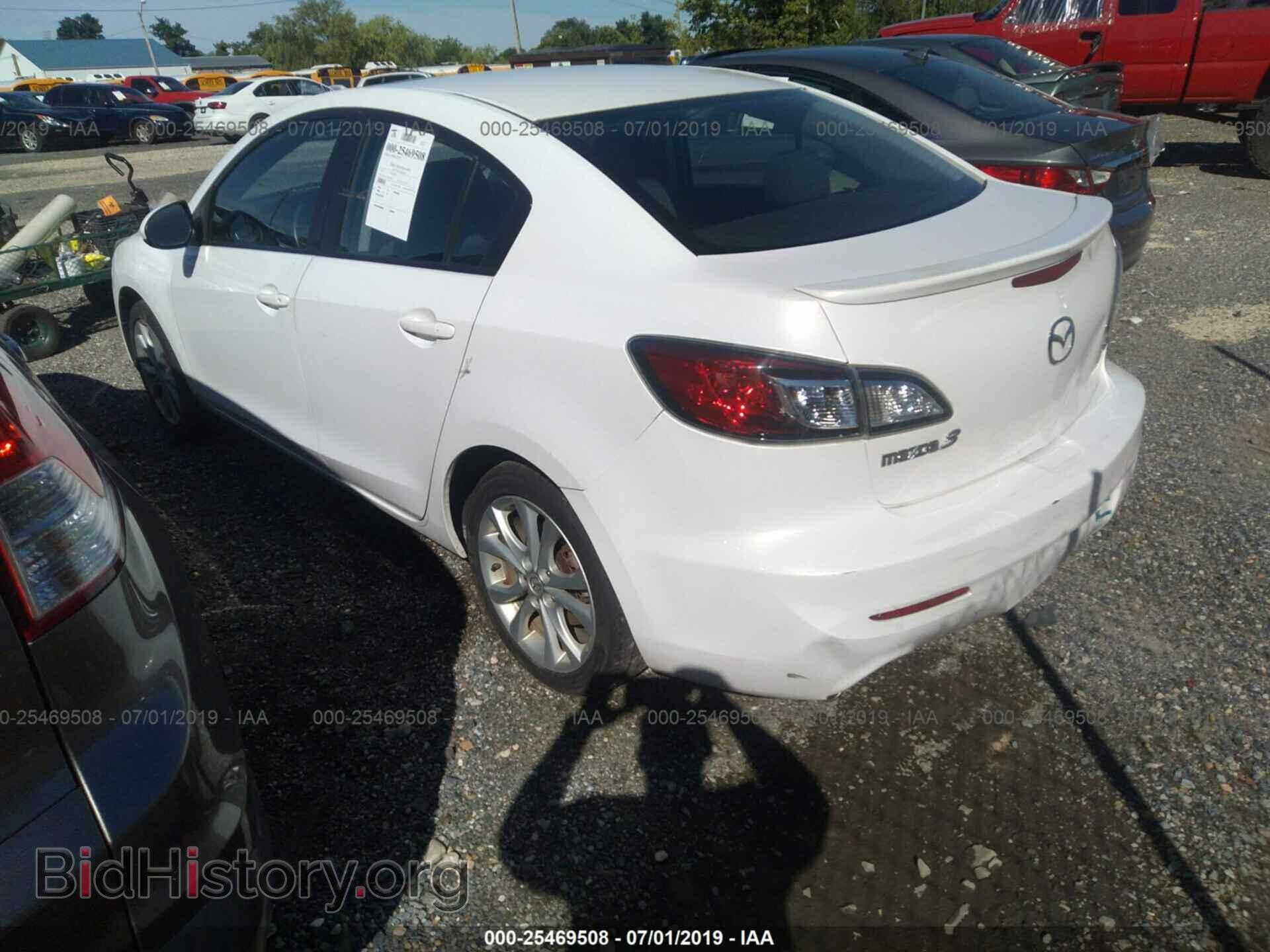 2011 MAZDA 3 - VIN: JM1BL1U60B1360872 - Photo 3