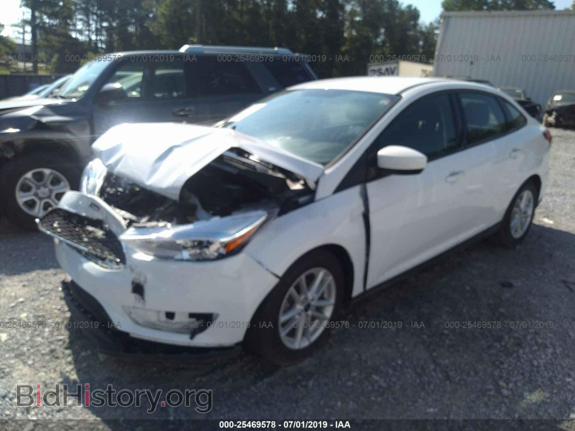 2018 FORD FOCUS - VIN: 1FADP3F22JL234248 - Фото 2