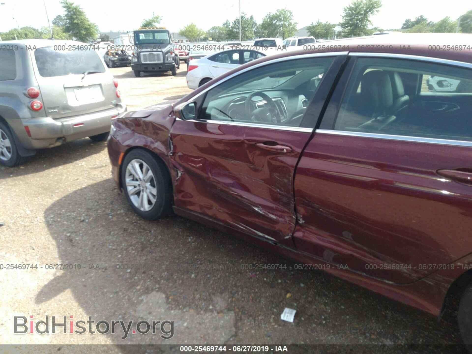 2016 CHRYSLER 200 - VIN: 1C3CCCAB0GN178210 - Фото 6