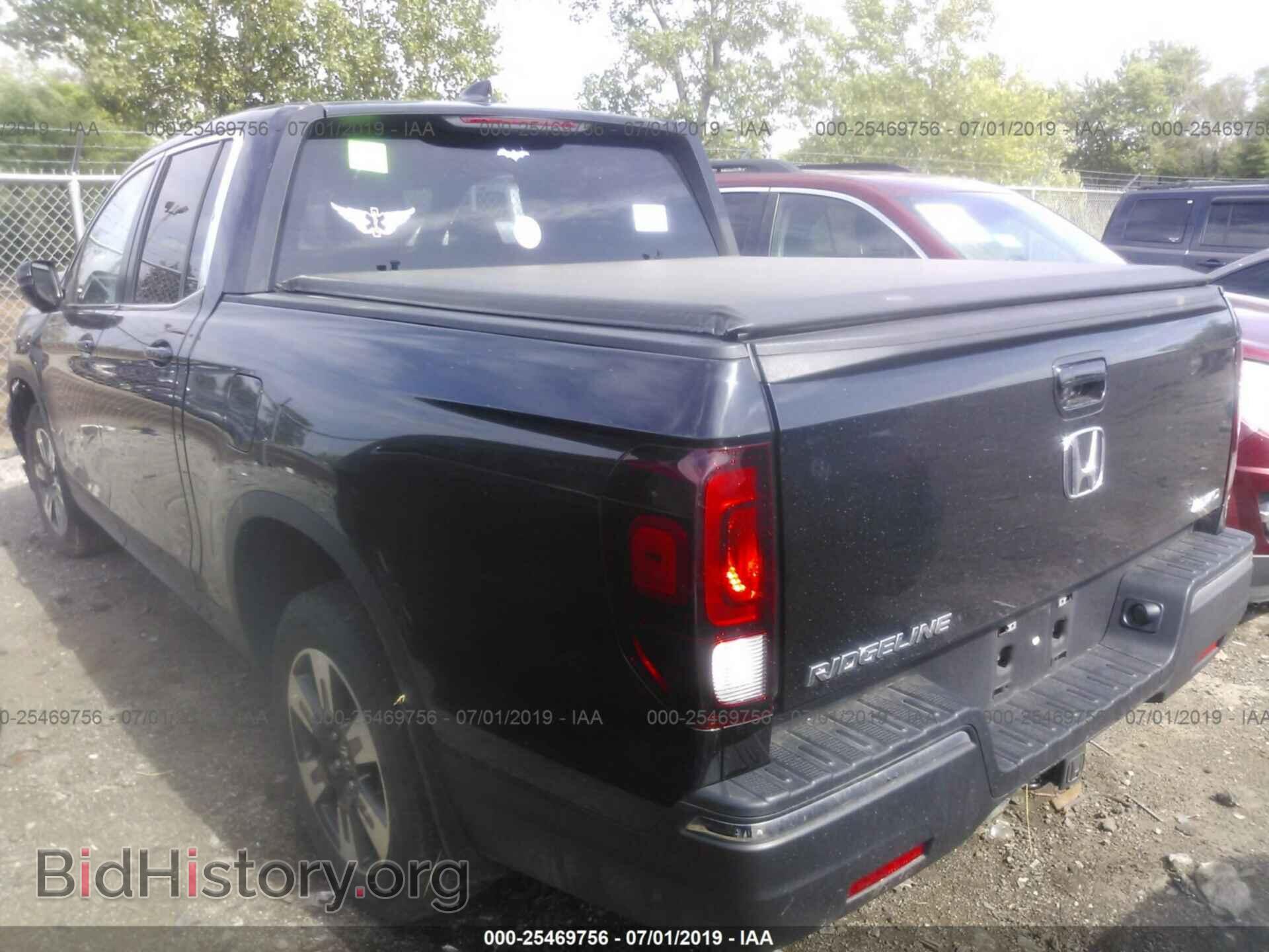 2017 HONDA RIDGELINE - VIN: 5FPYK3F5XHB019712 - Фото 3
