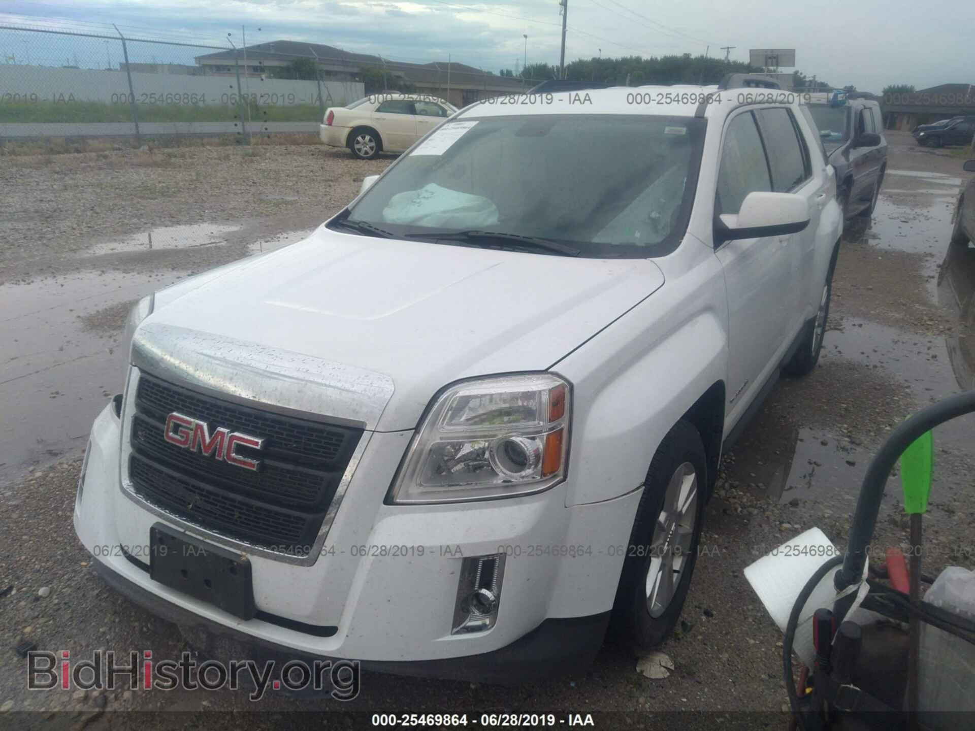 2011 GMC TERRAIN - VIN: 2CTALSEC1B6437501 - Photo 2