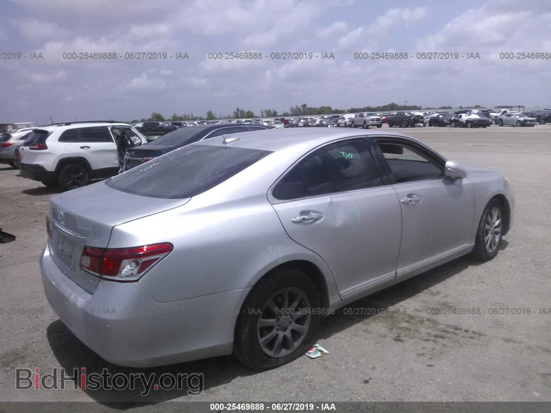 2011 LEXUS ES - VIN: JTHBK1EG7B2421024 - Фото 4