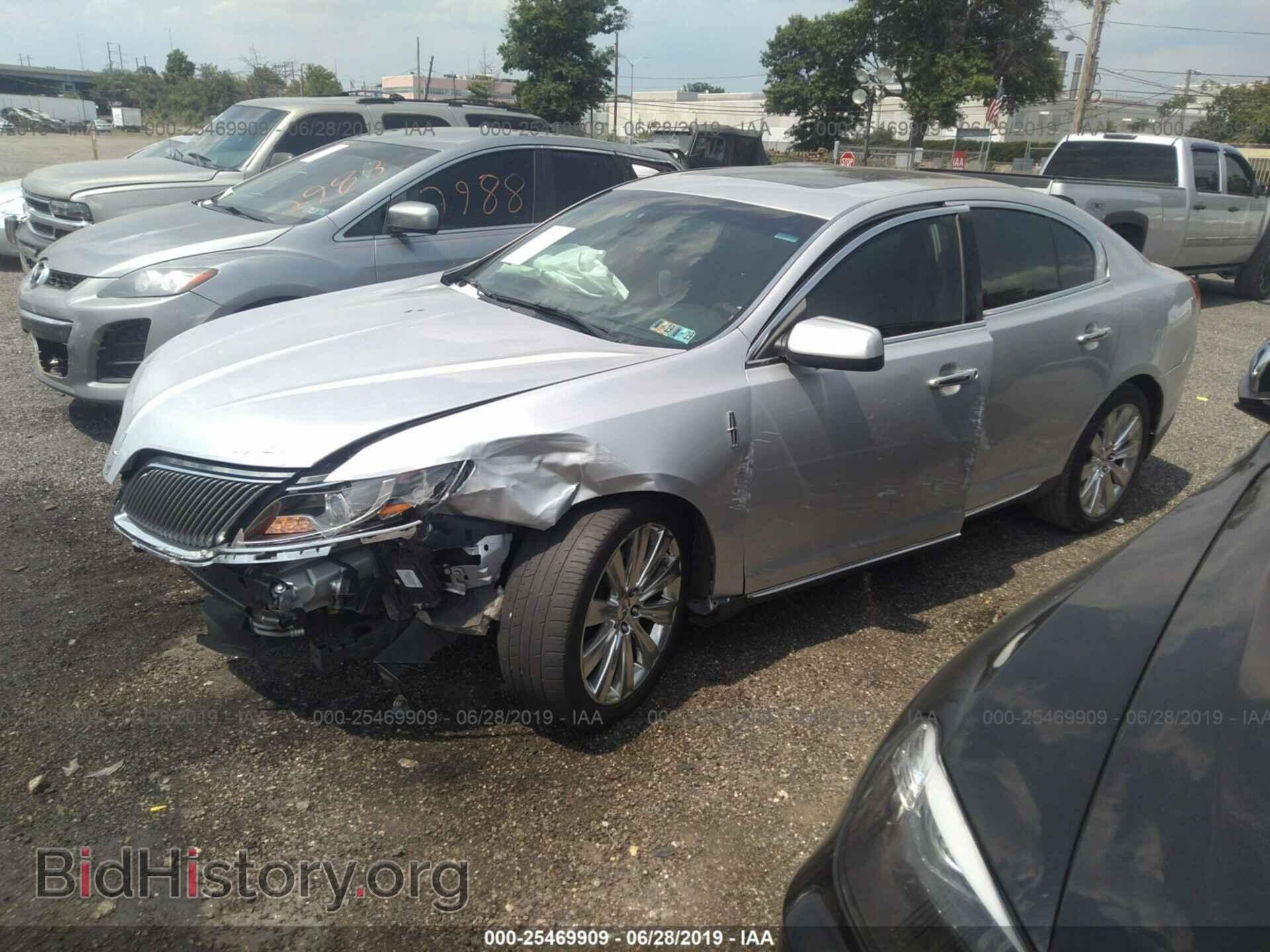 2014 LINCOLN MKS - VIN: 1LNHL9FT8EG603398 - Фото 2