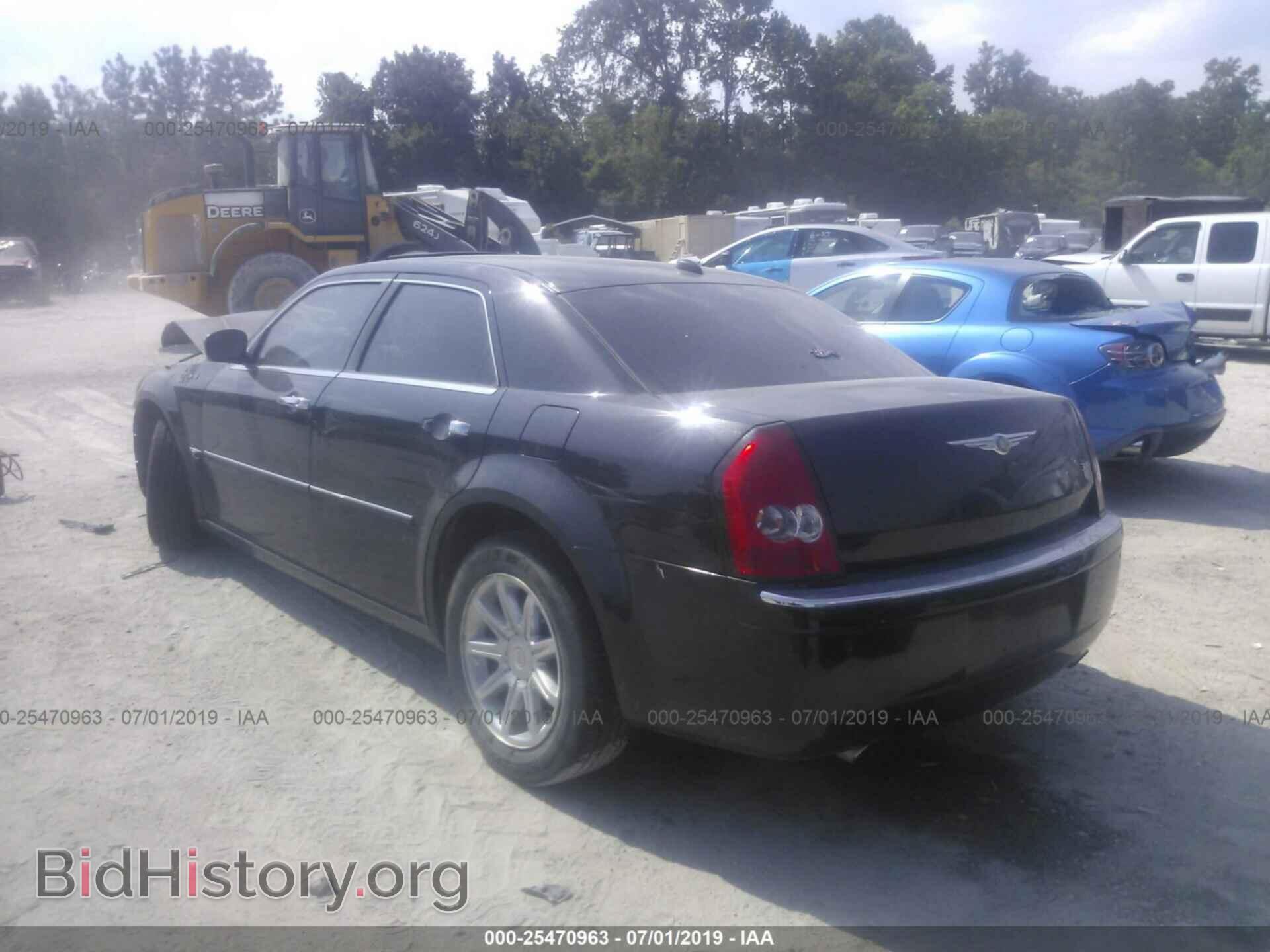 2006 CHRYSLER 300C - VIN: 2C3LA63H76H190399 - Фото 3