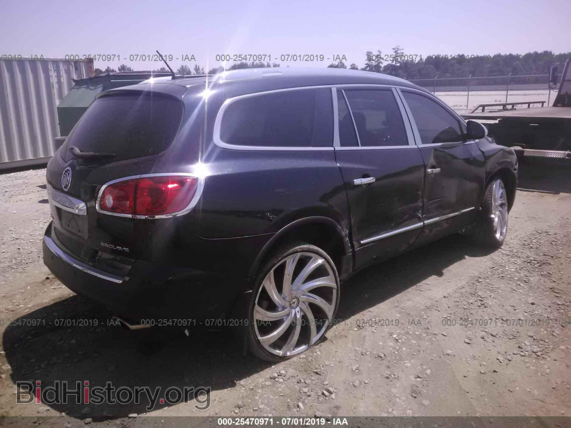 2011 BUICK ENCLAVE - VIN: 5GAKRAED0BJ207342 - Фото 4