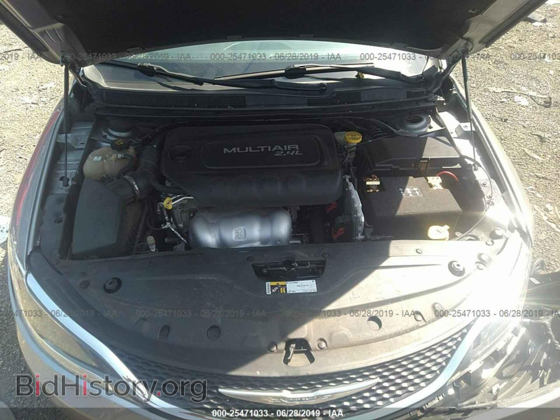 2016 CHRYSLER 200 - VIN: 1C3CCCAB5GN154601 - Фото 10