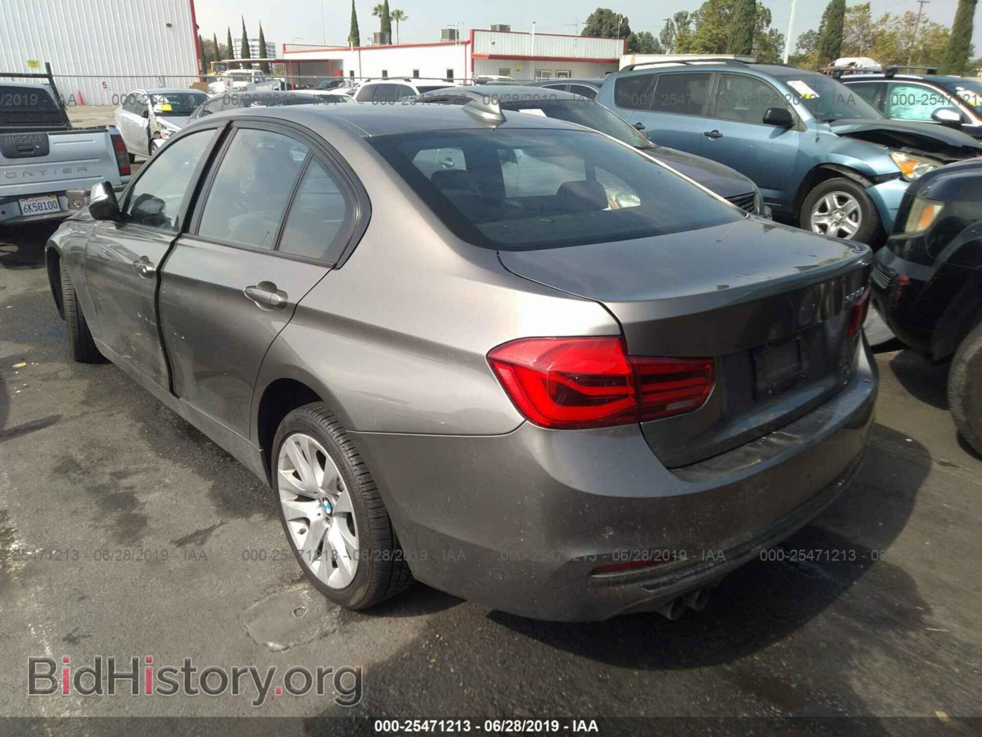 2016 BMW 328 - VIN: WBA8E9G5XGNT83689 - Фото 3