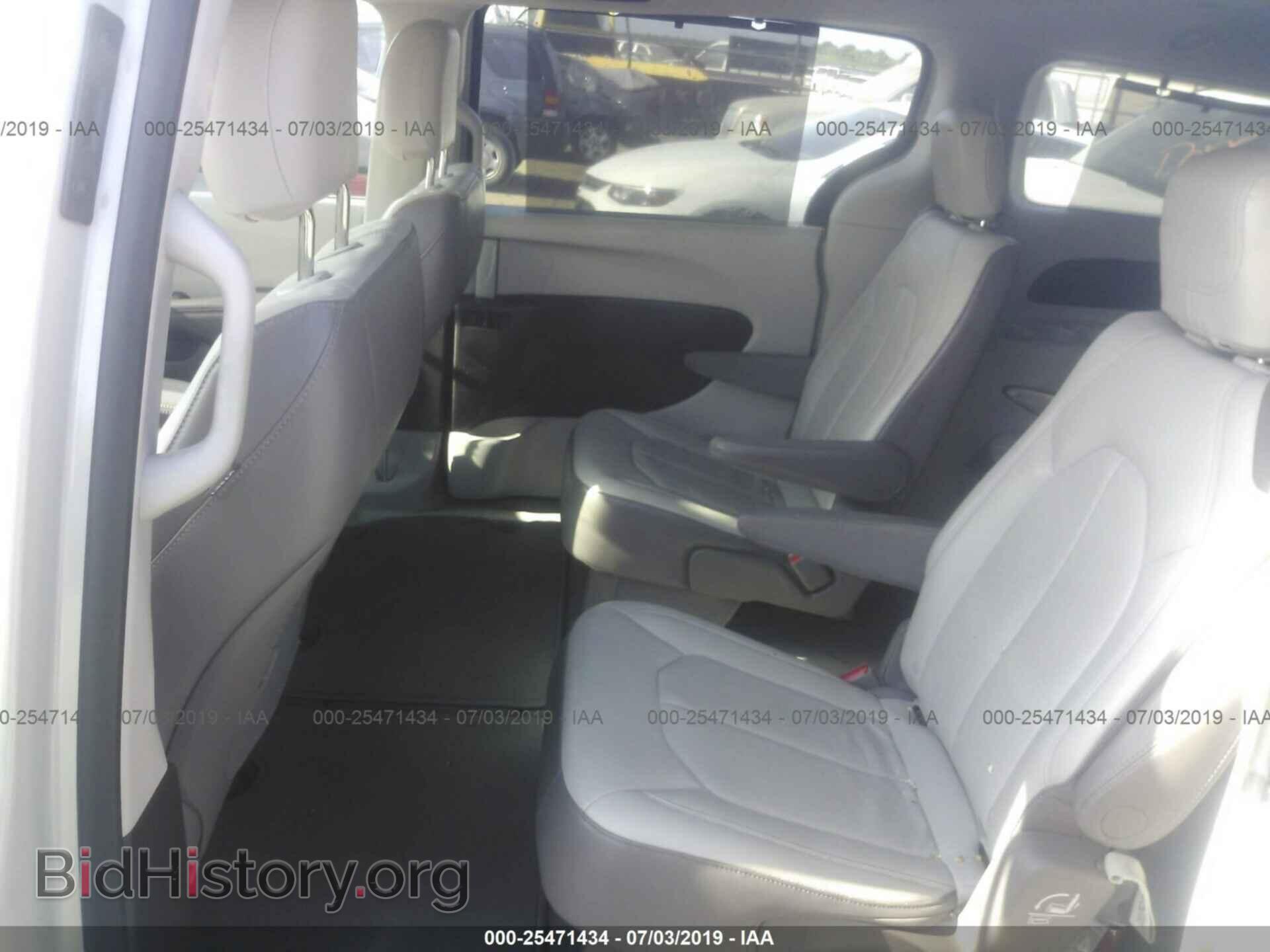 2017 CHRYSLER PACIFICA - VIN: 2C4RC1BGXHR691991 - Photo 8