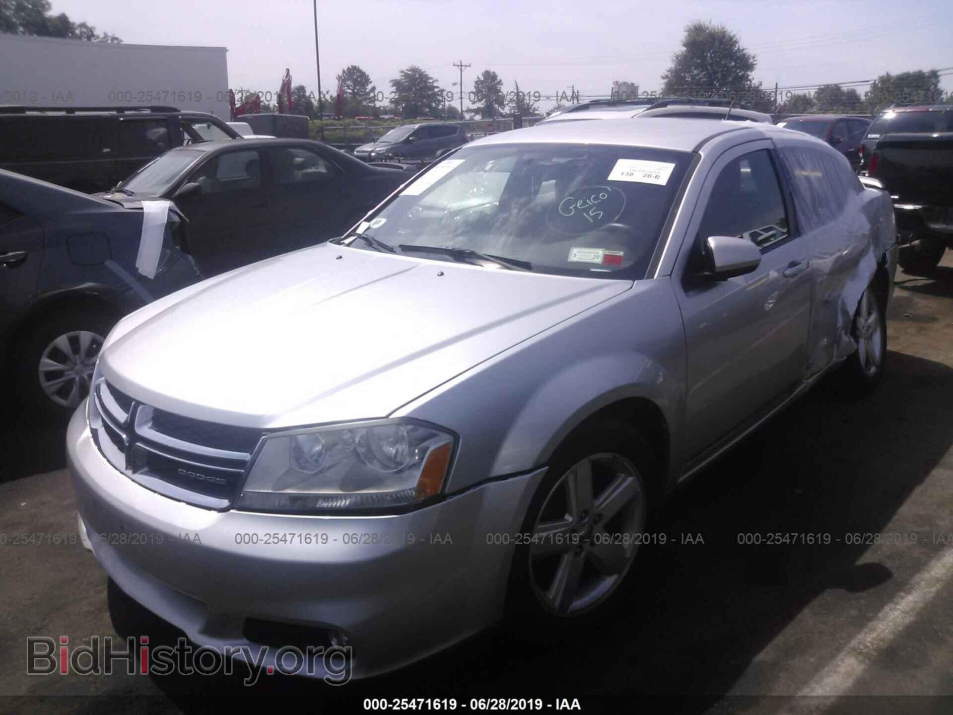 2011 DODGE AVENGER - VIN: 1B3BD2FG1BN599656 - Фото 2