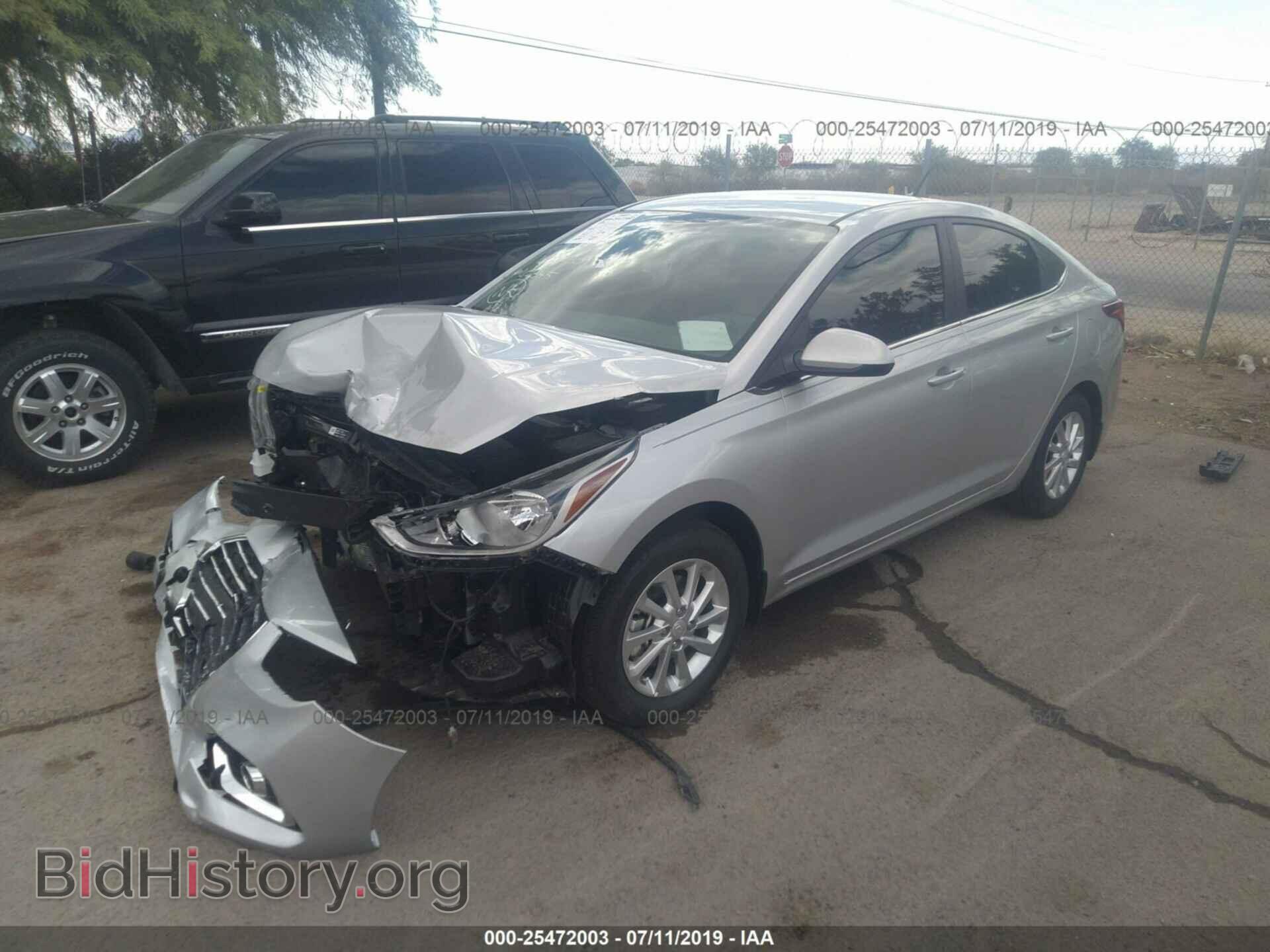 2019 HYUNDAI ACCENT - VIN: 3KPC24A35KE068456 - Фото 2