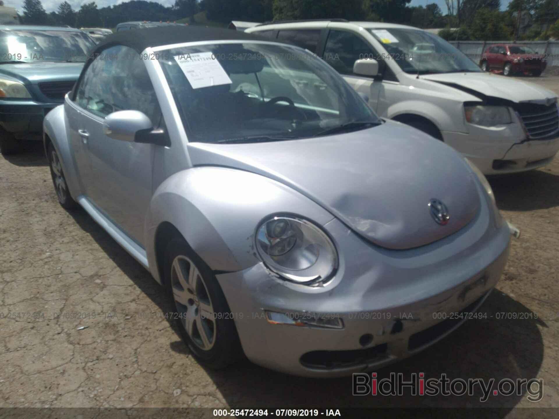 Photo 3VWRF31Y66M330904 - VOLKSWAGEN NEW BEETLE 2006