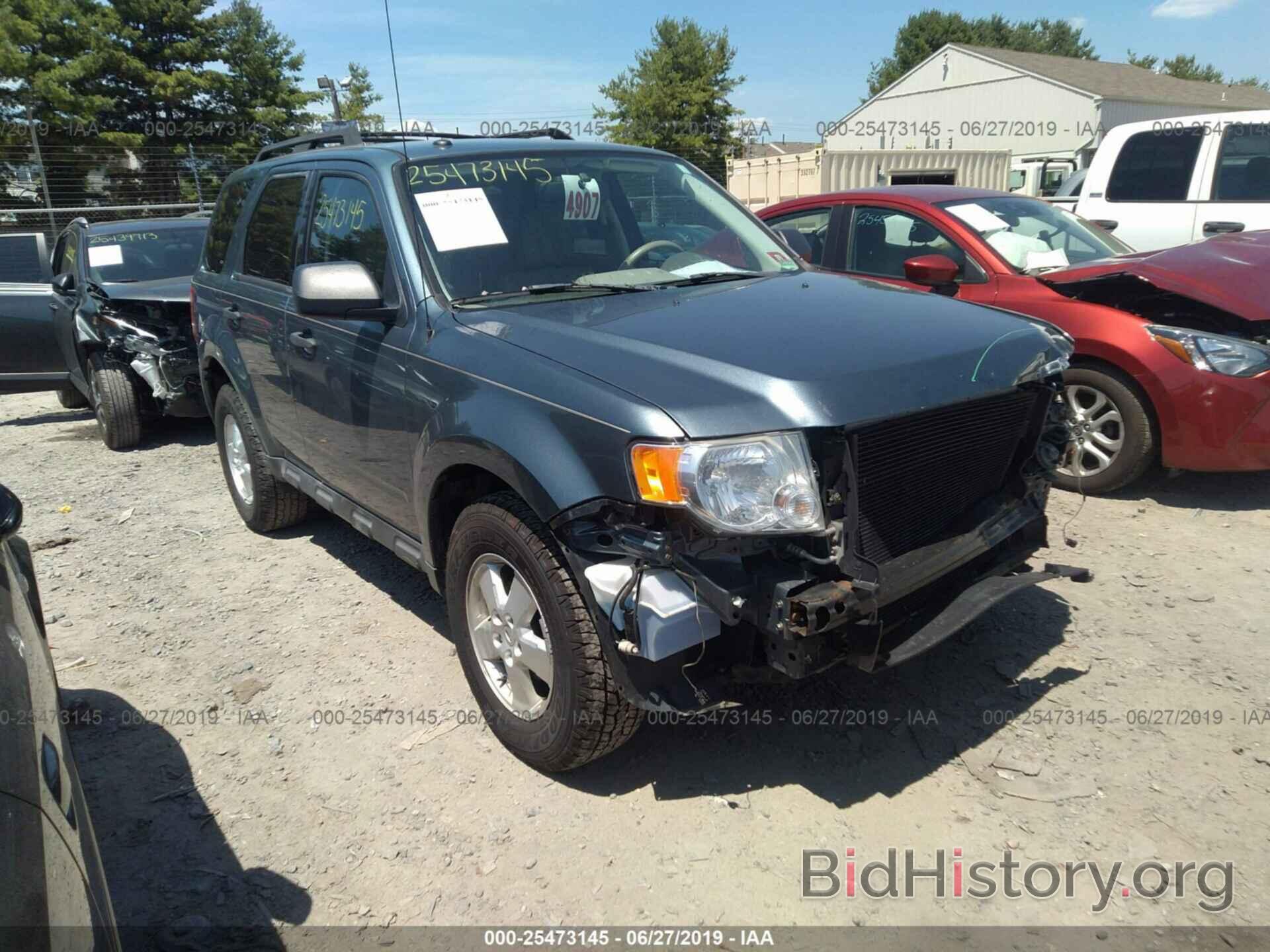 Photo 1FMCU0D70BKC58935 - FORD ESCAPE 2011