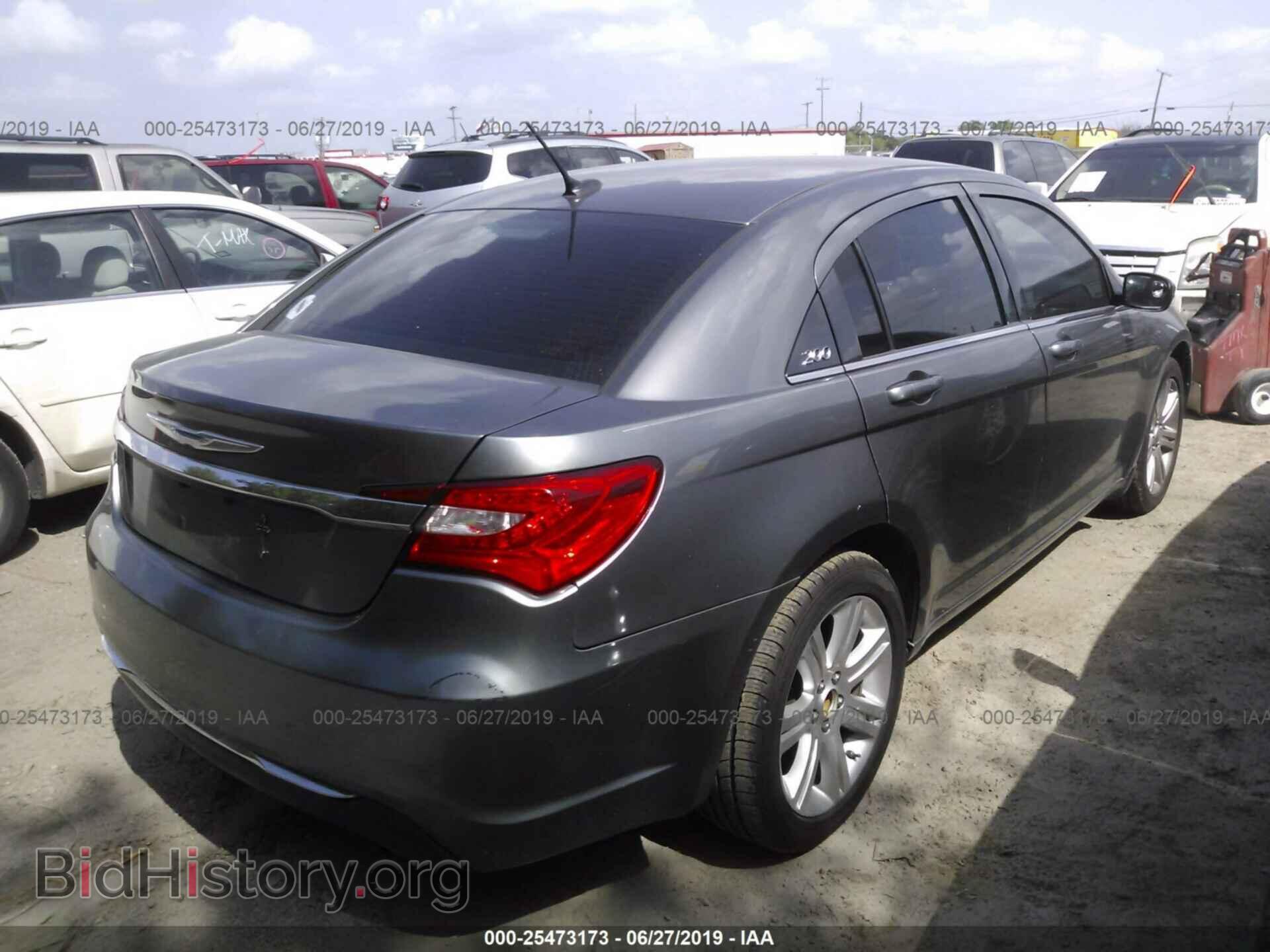 2013 CHRYSLER 200 - VIN: 1C3CCBBB8DN627962 - Фото 4