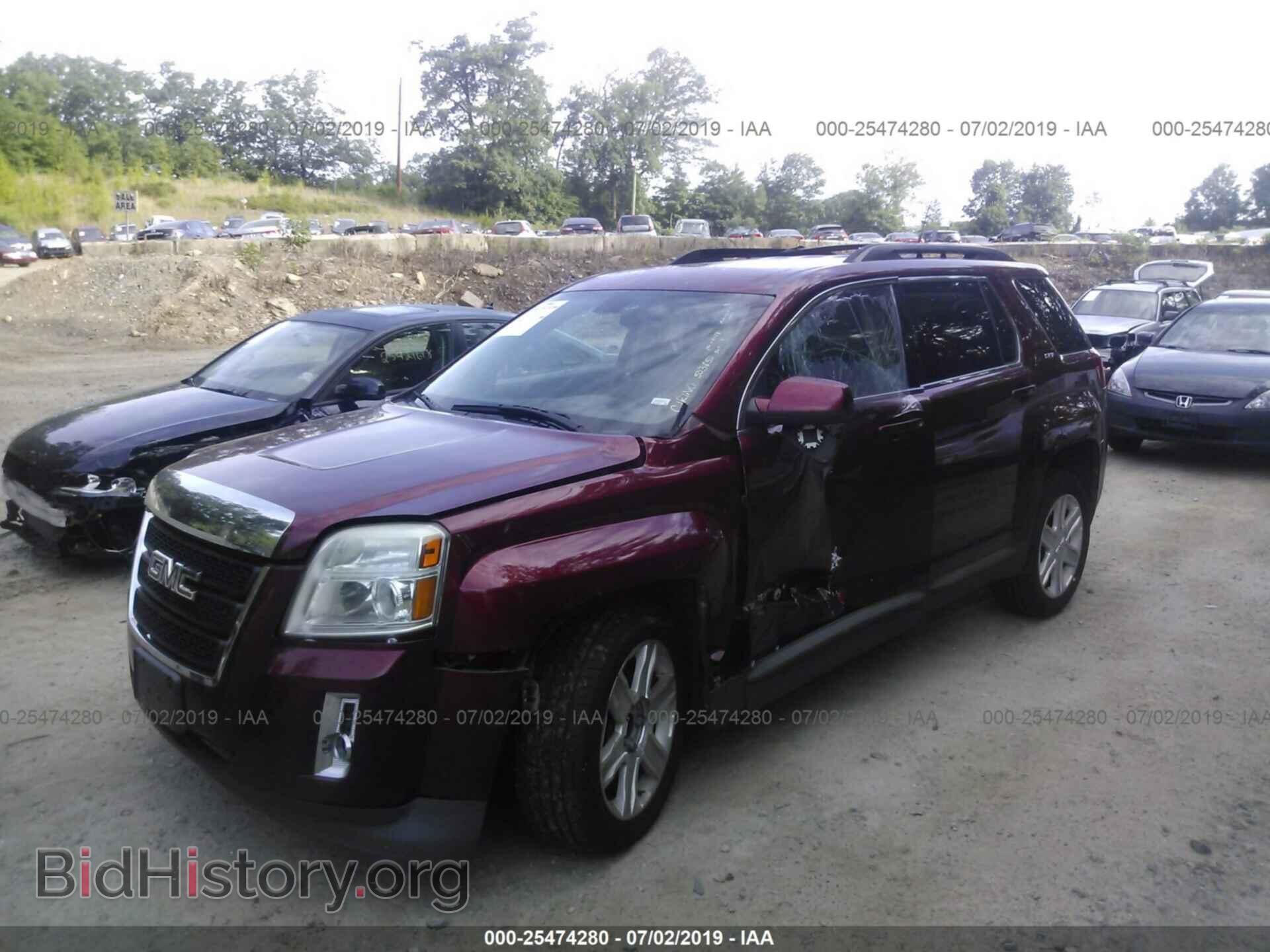 2011 GMC TERRAIN - VIN: 2CTFLVECXB6206247 - Photo 2
