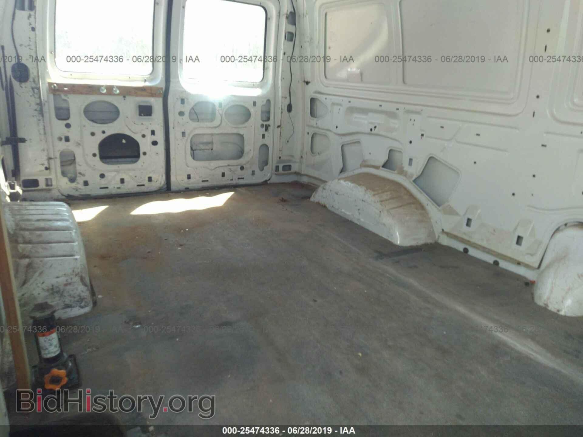 2002 FORD ECONOLINE - VIN: 1FTNE24282HA06941 - Photo 8