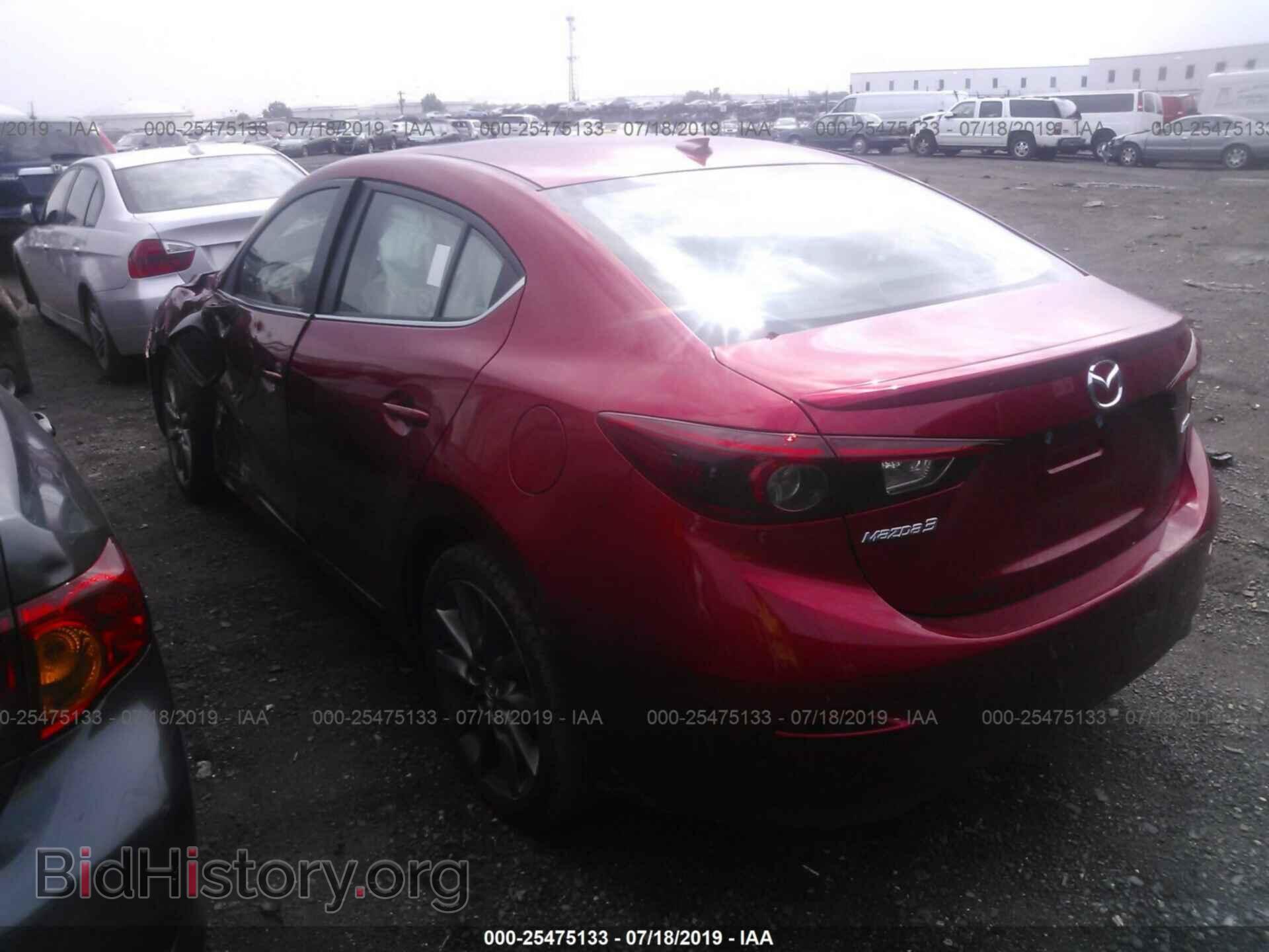 2018 MAZDA 3 - VIN: 3MZBN1W32JM218034 - Фото 3