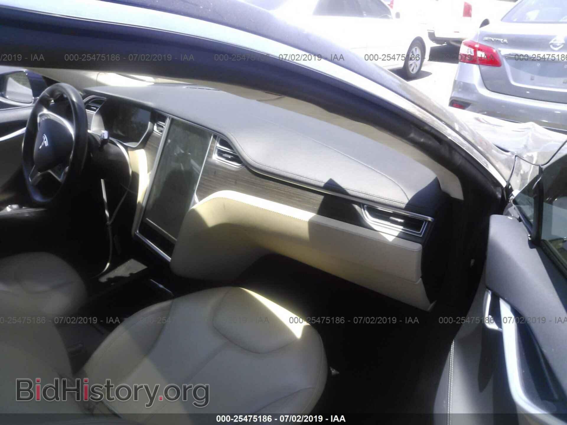 2014 Tesla Model S - VIN: 5YJSA1H11EFP39668 - Photo 5