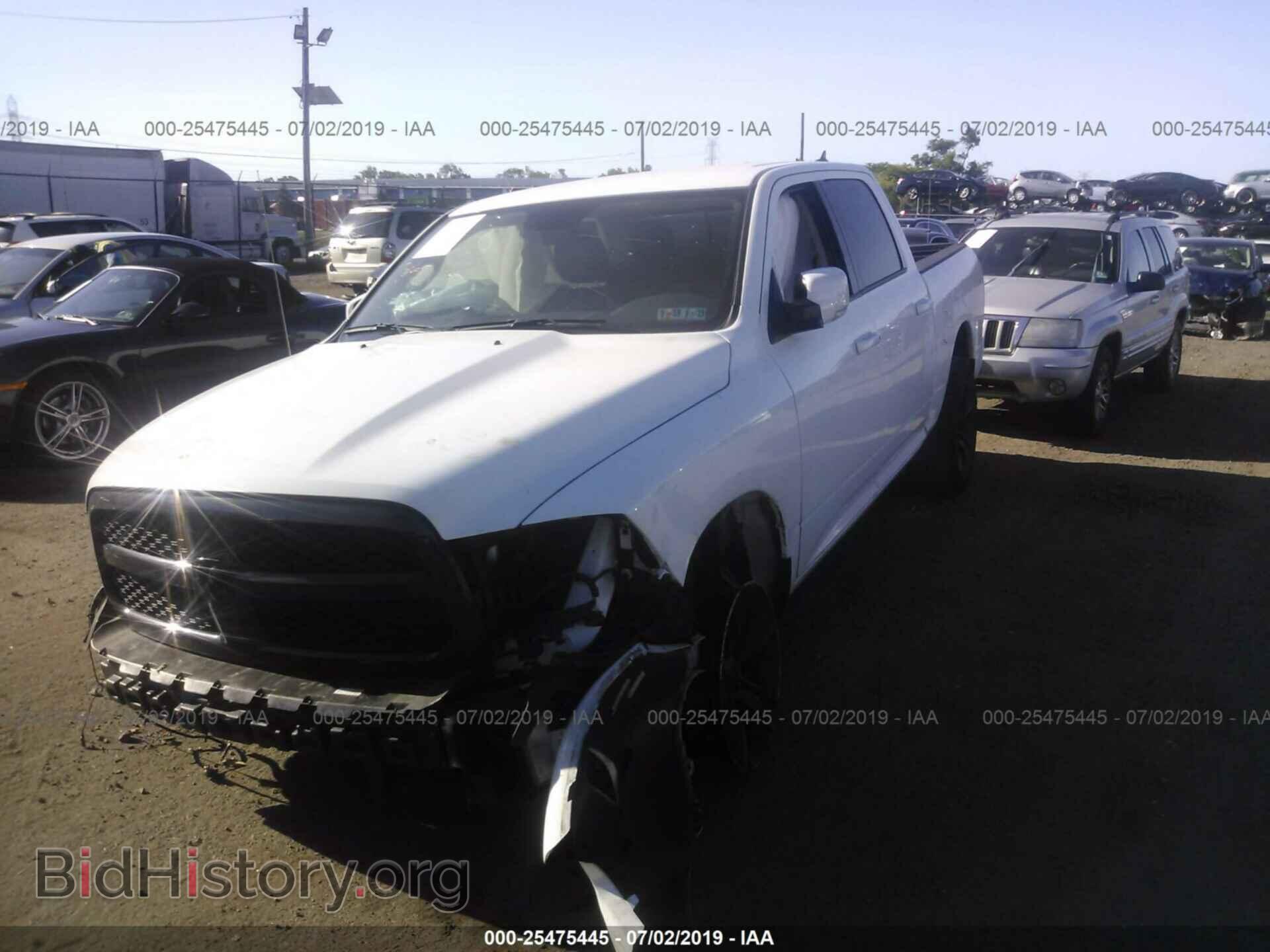 2017 RAM 1500 - VIN: 1C6RR7MG5HS810082 - Photo 2