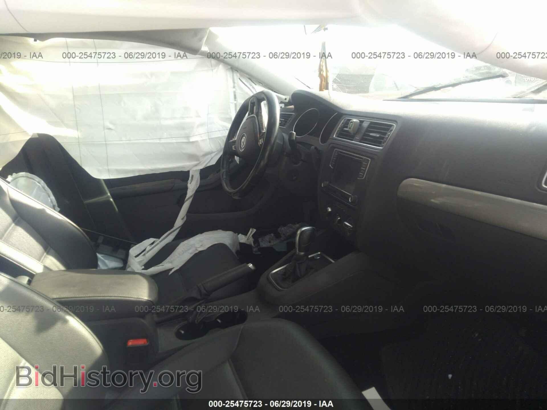 2017 VOLKSWAGEN JETTA - VIN: 3VWDB7AJ2HM398121 - Фото 5