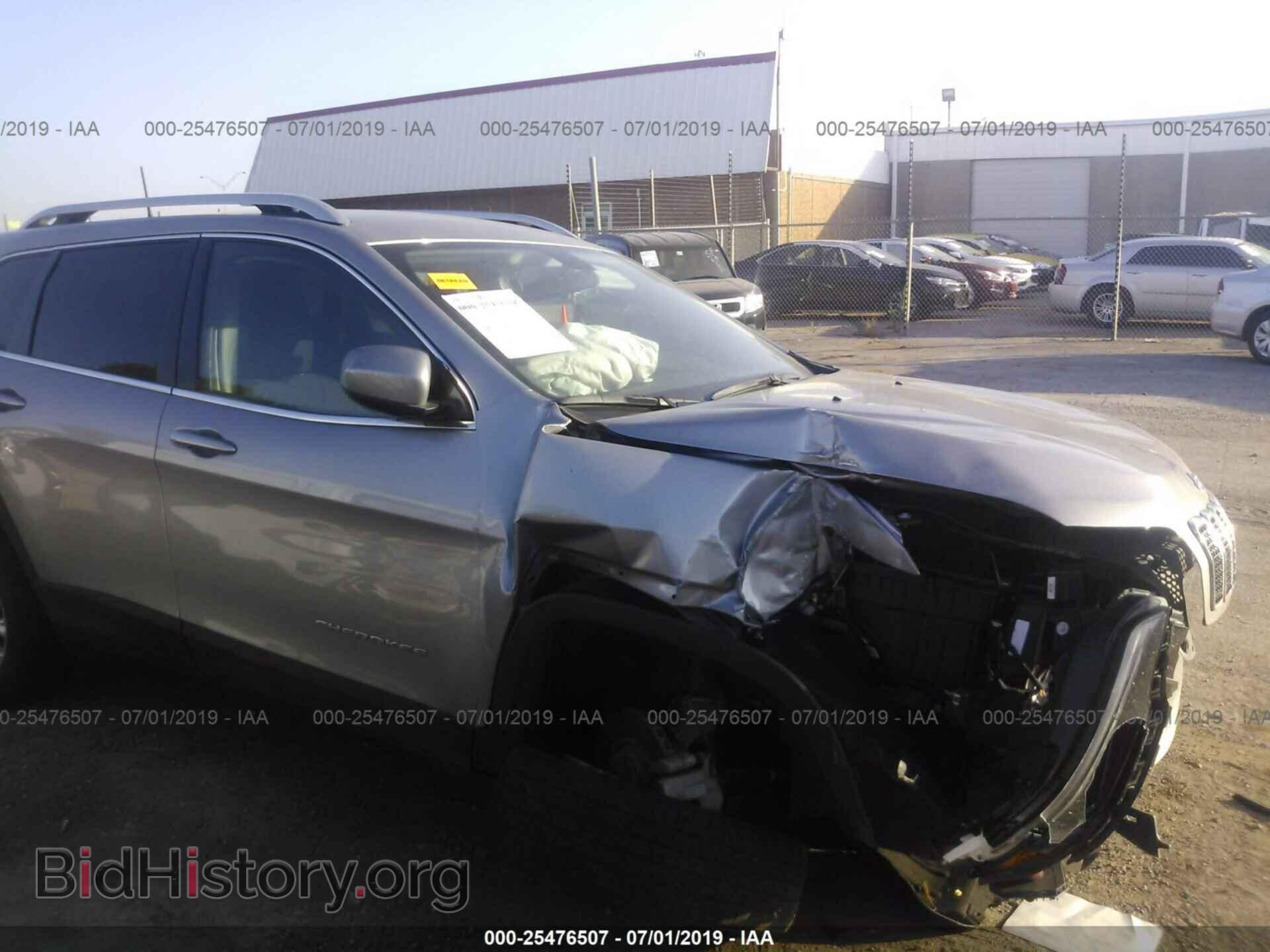 2019 JEEP CHEROKEE - VIN: 1C4PJLCB9KD284931 - Фото 6